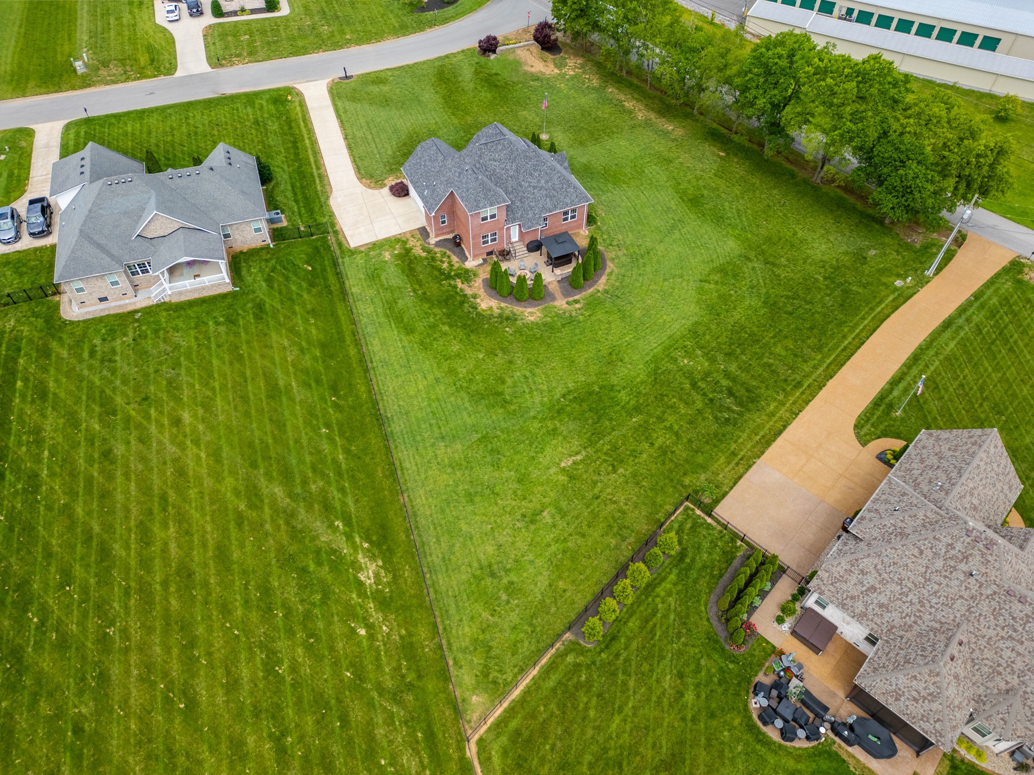 1001 Double Tree Ln