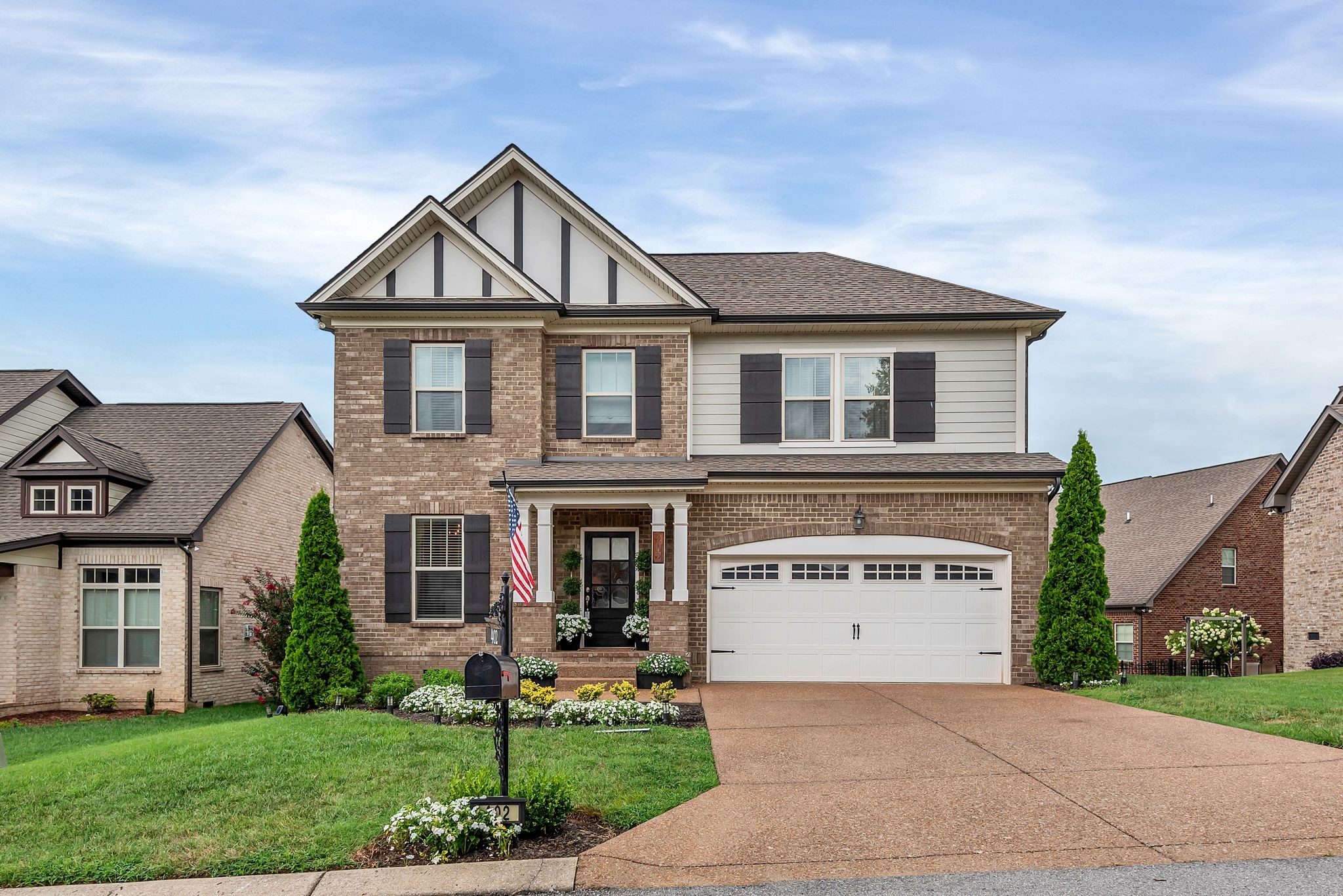 402 Golden Grv