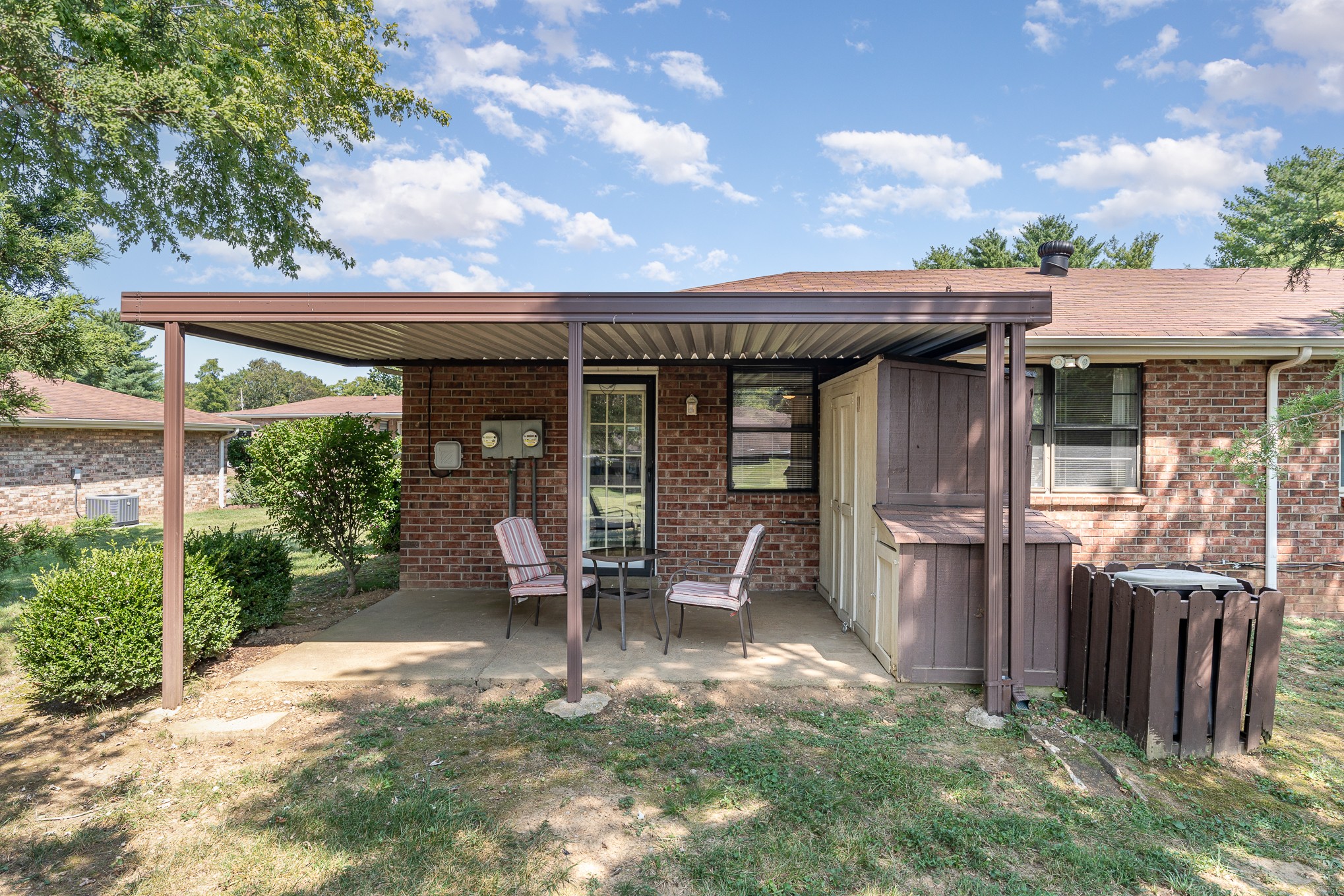 346 Deer Lake Dr