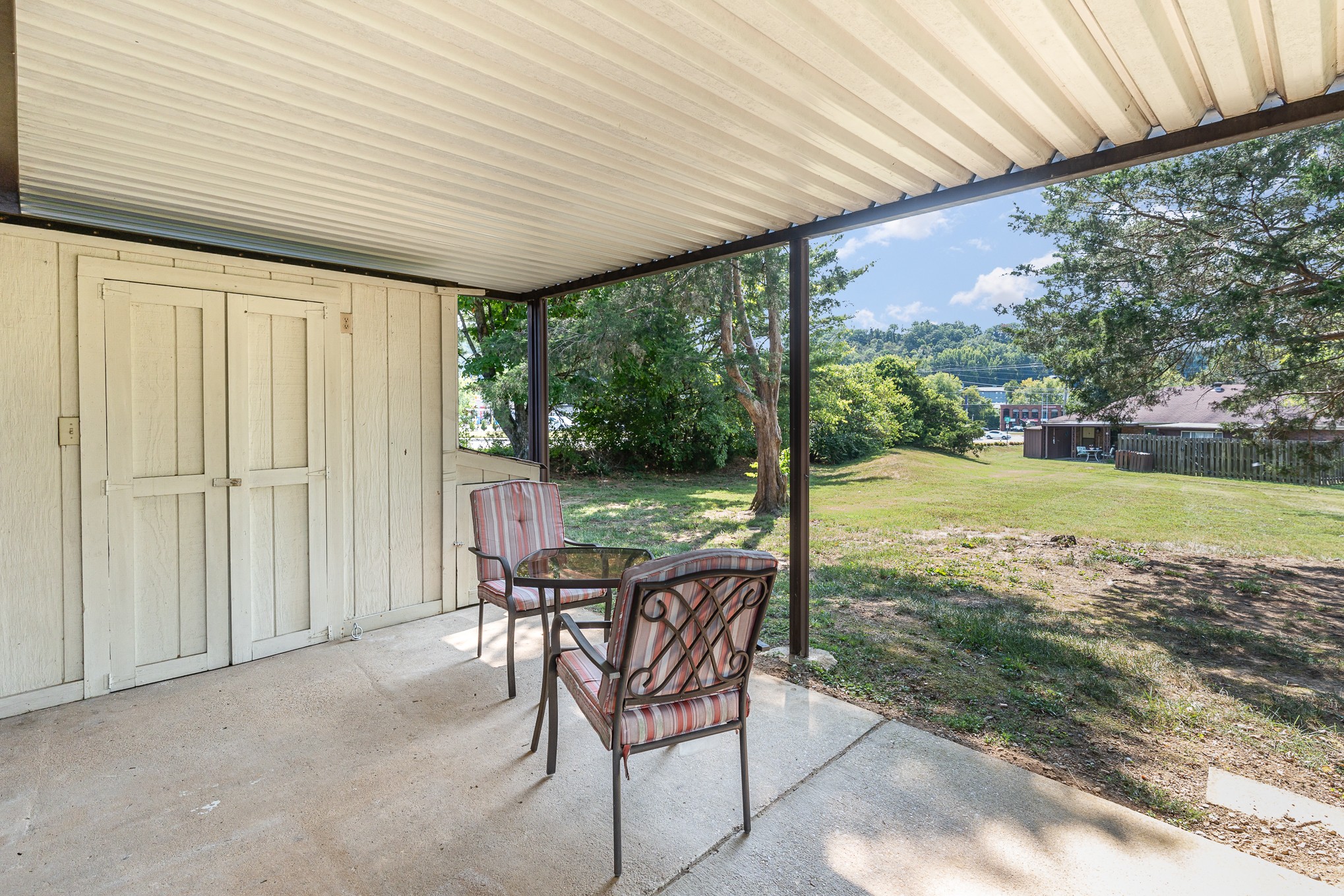 346 Deer Lake Dr