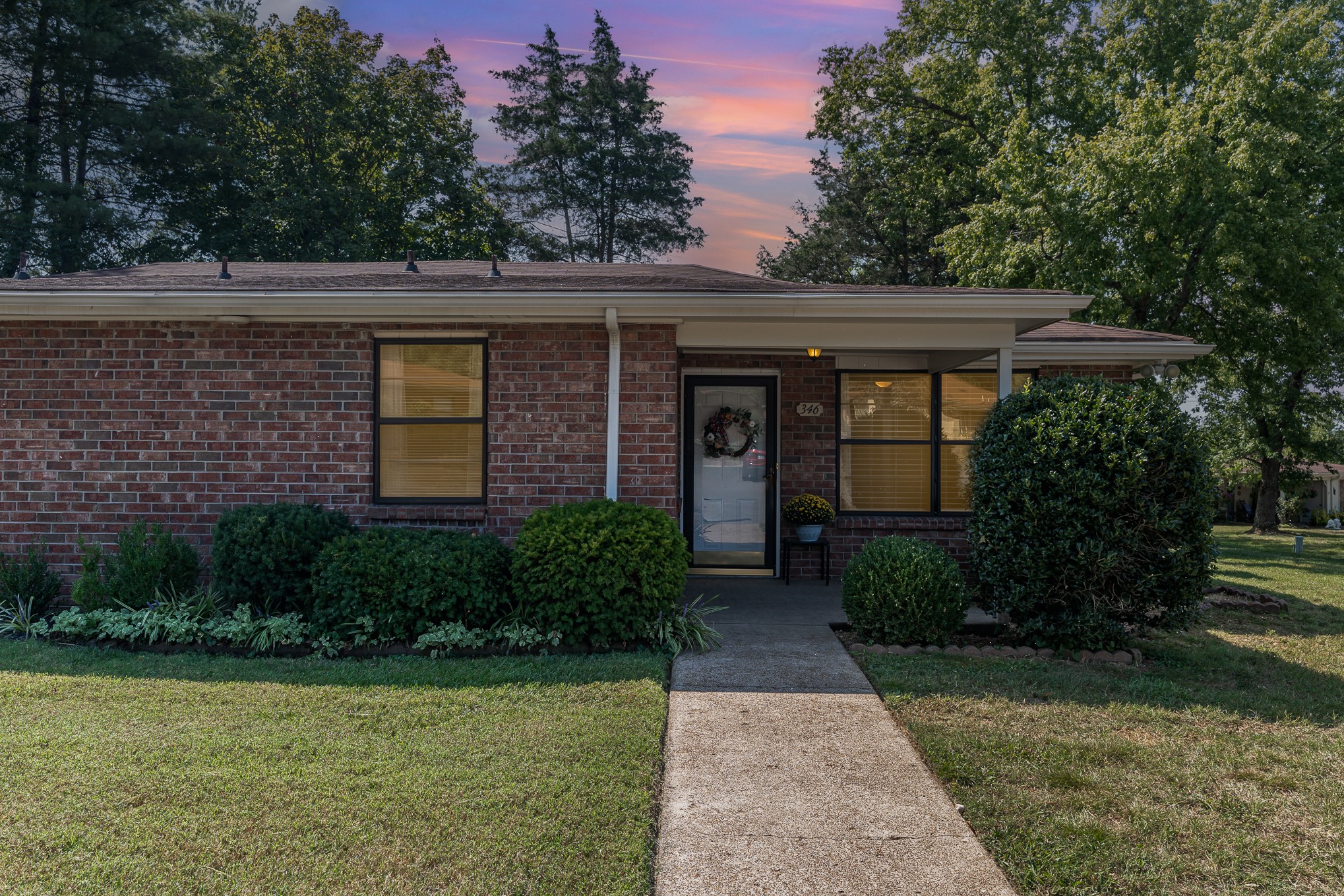 346 Deer Lake Dr