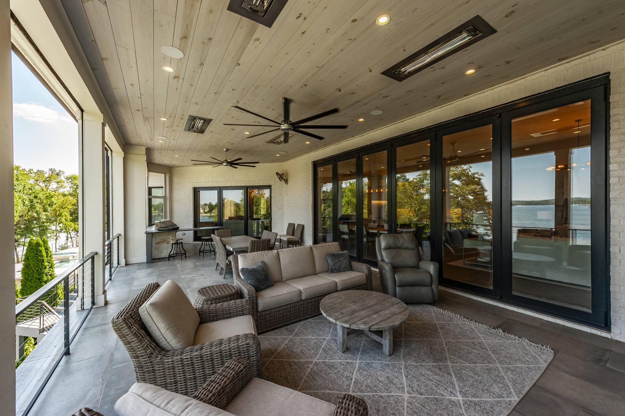 1541 Boardwalk Pl