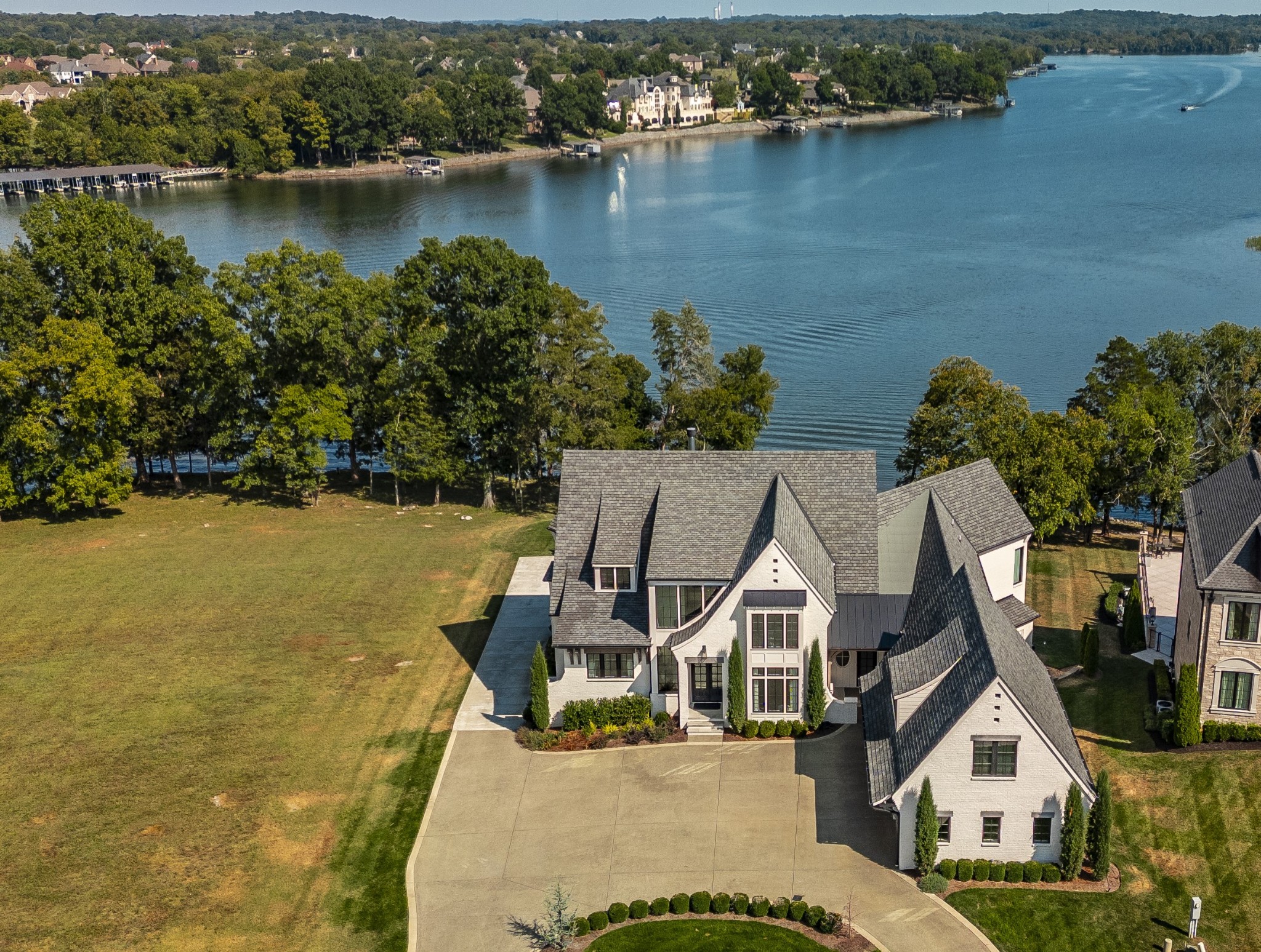 1541 Boardwalk Pl