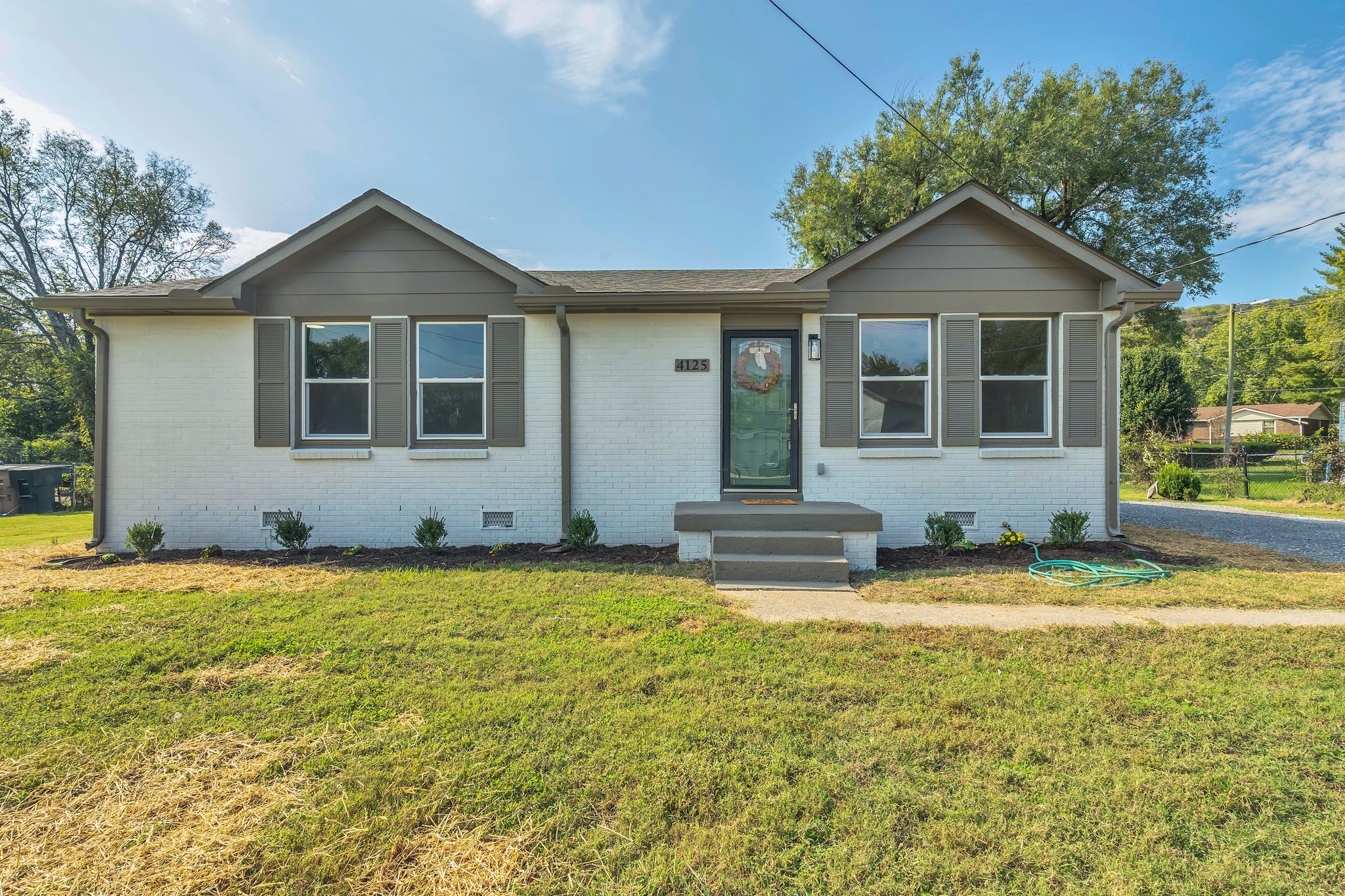 4125 Ames Dr