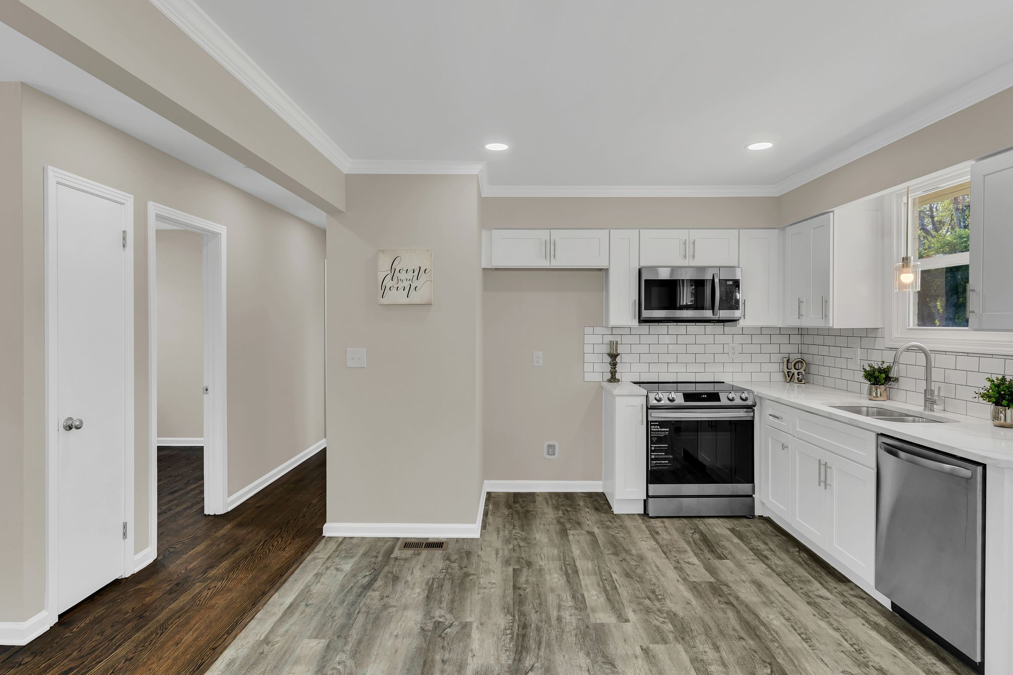 4125 Ames Dr