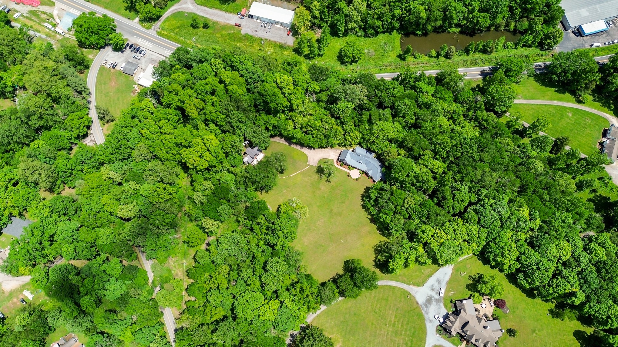 884 Pinnacle Hill Rd