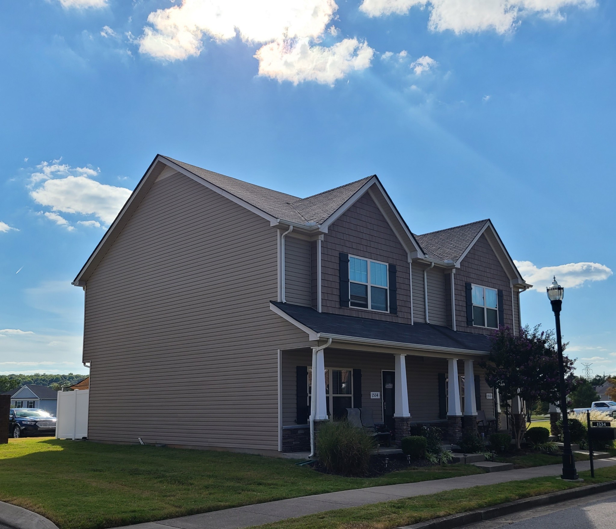 1534 Sprucedale Dr