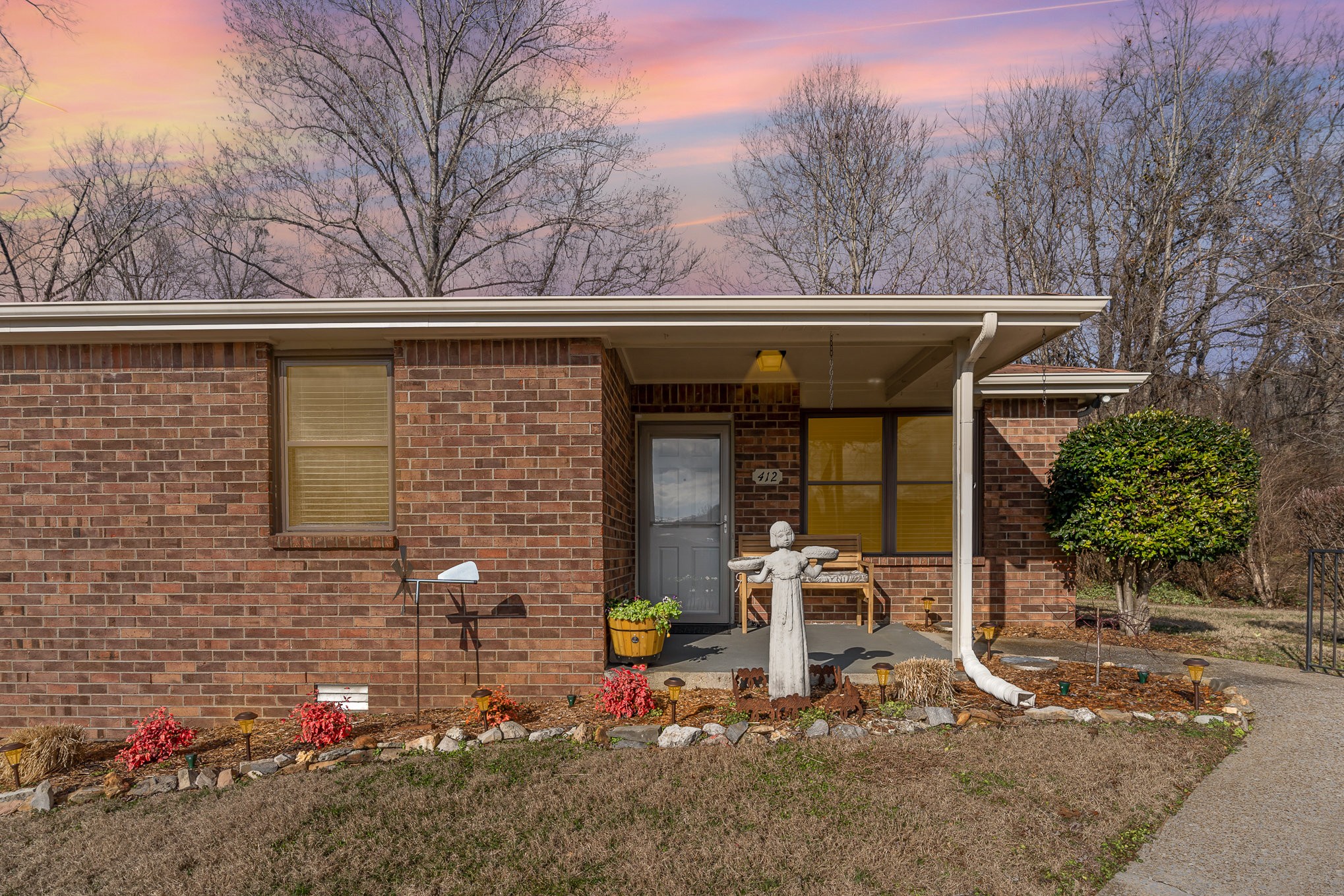 412 Deer Lake Dr