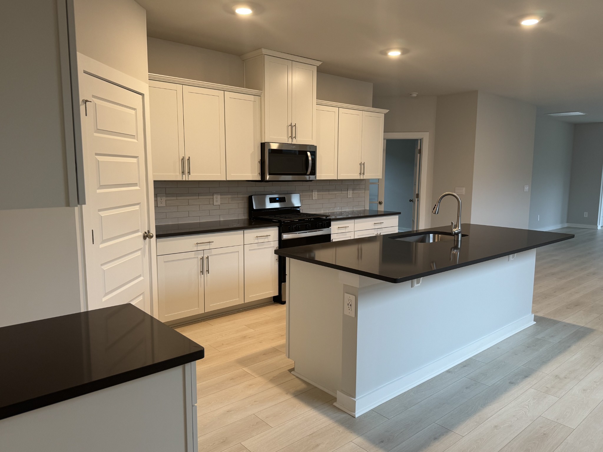 1093 Stoney Brook Pvt Bend