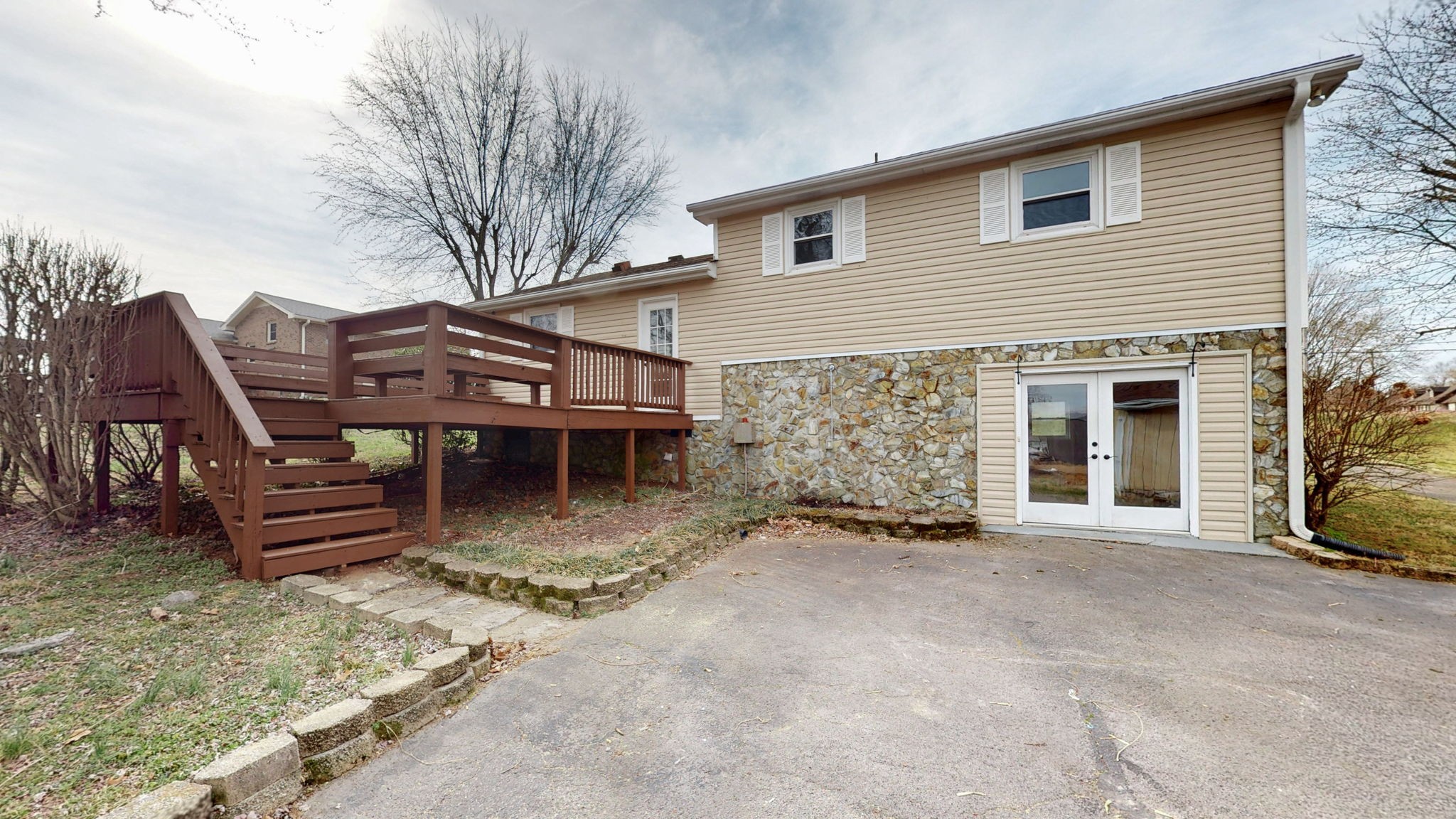 3973 Old Lebanon Dirt Rd