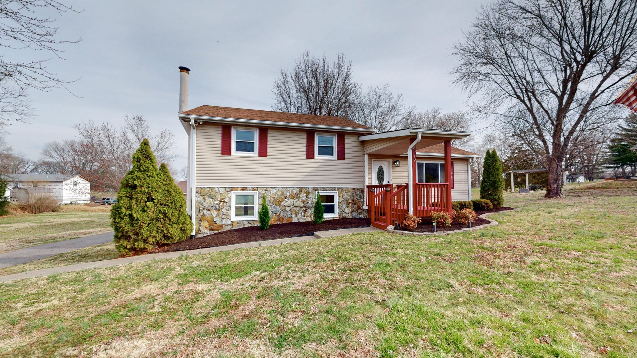 3973 Old Lebanon Dirt Rd