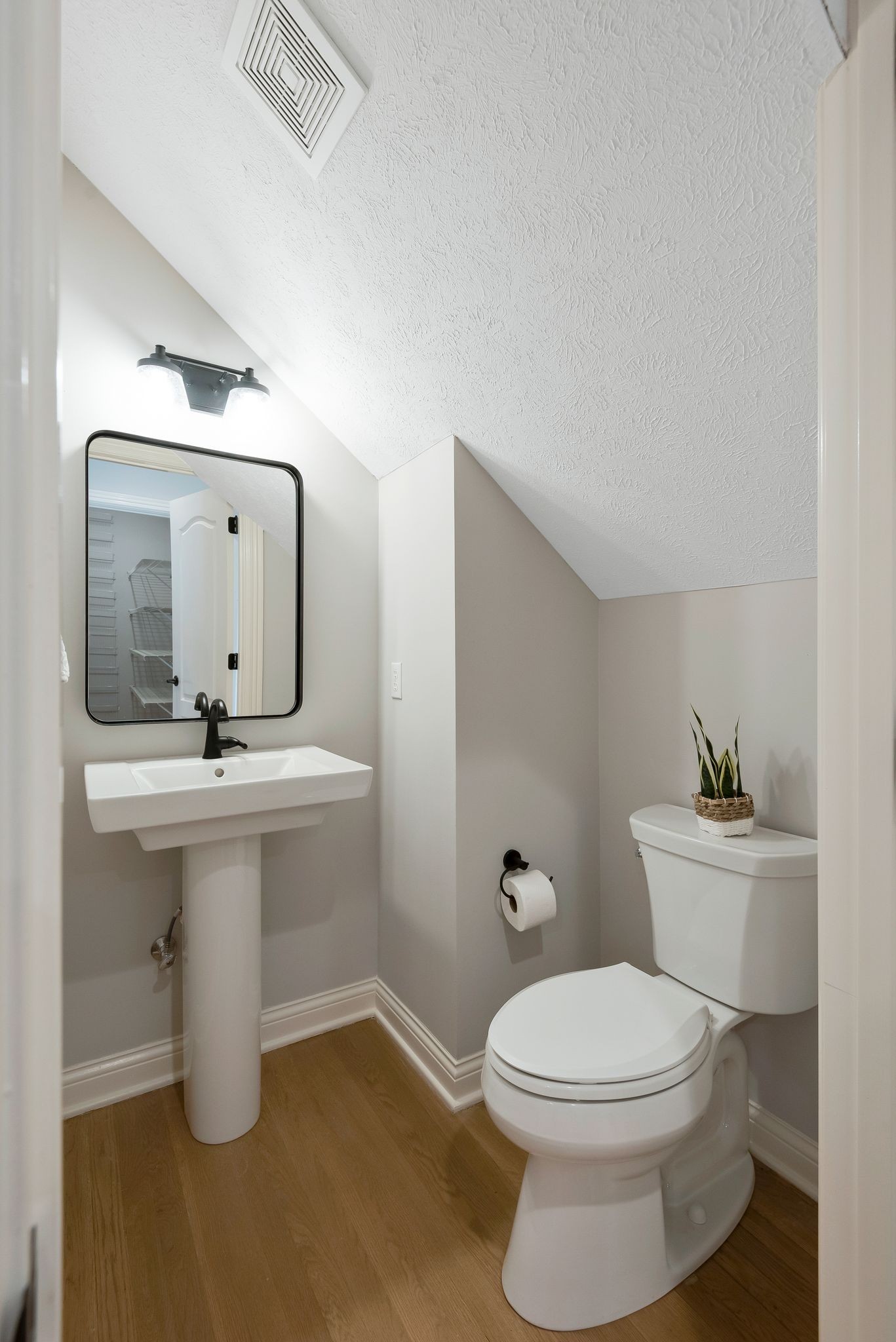 109 Carriage Pl
