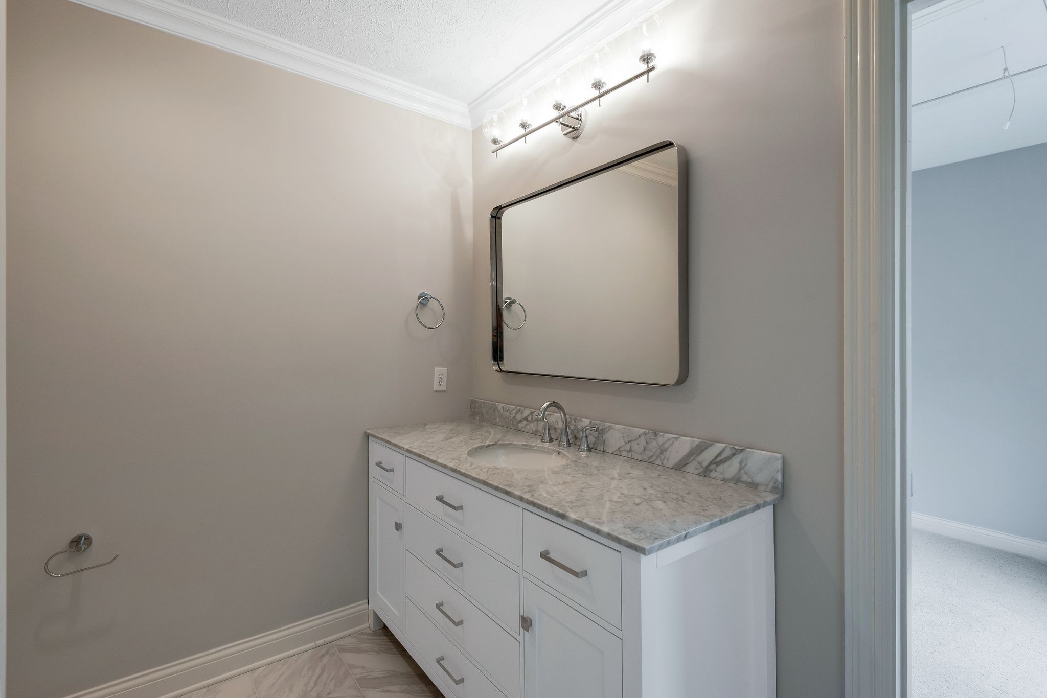 109 Carriage Pl