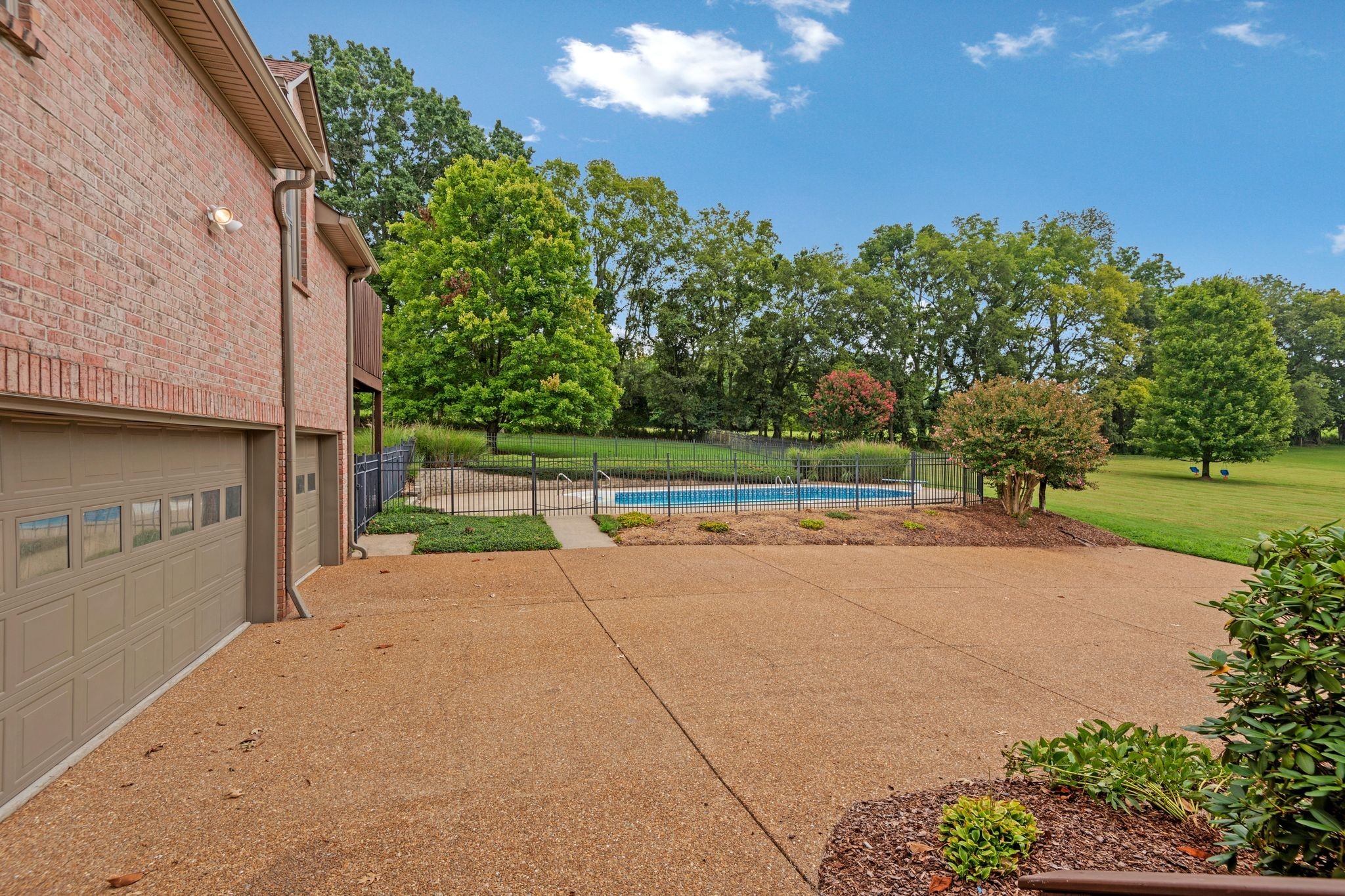 109 Carriage Pl