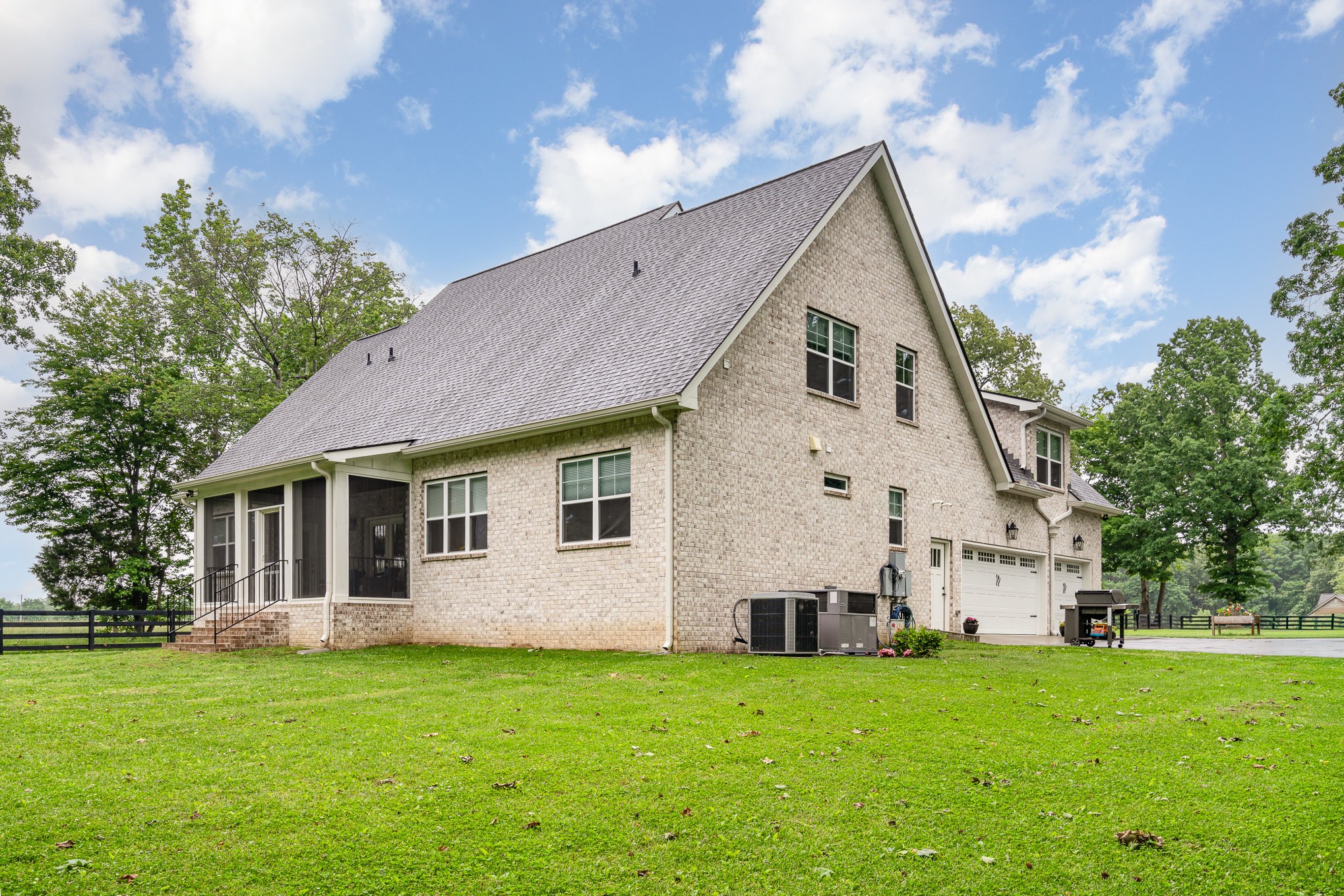4902 Charles Dorris Rd
