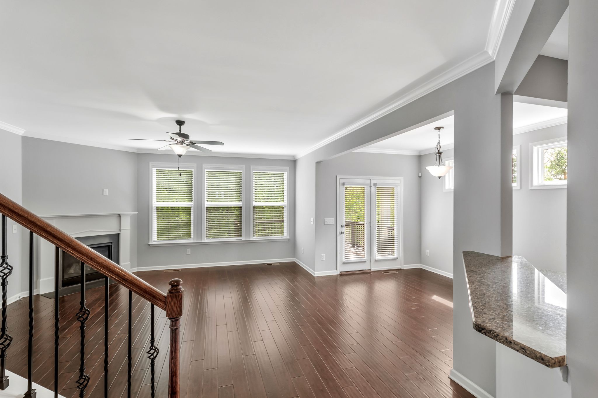 7316 Sugarloaf Dr