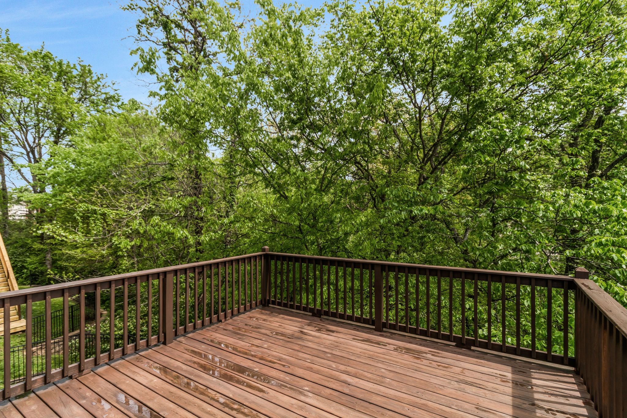 7316 Sugarloaf Dr