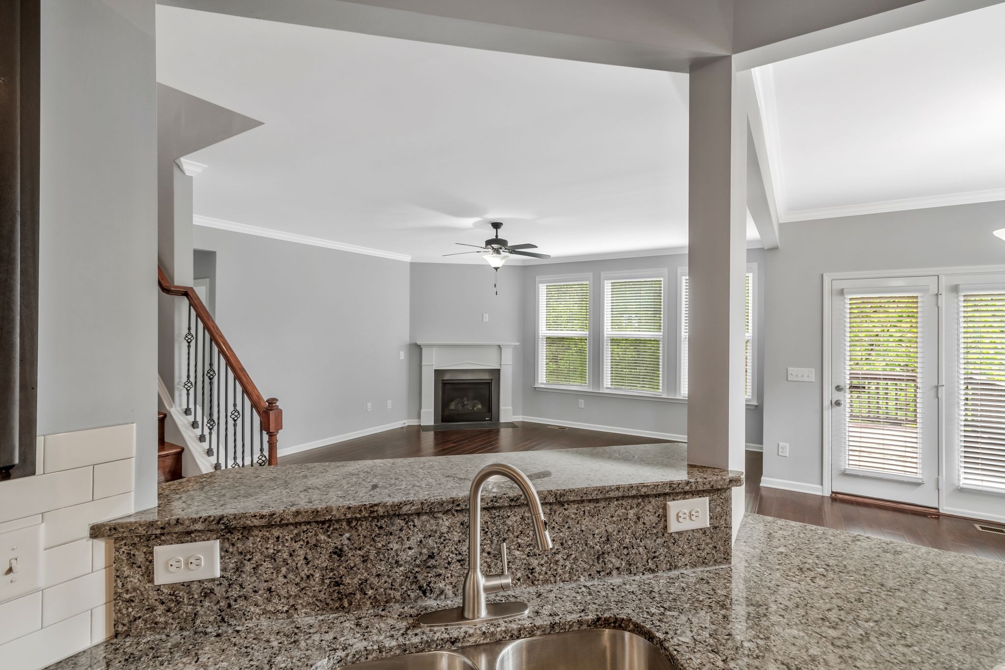 7316 Sugarloaf Dr