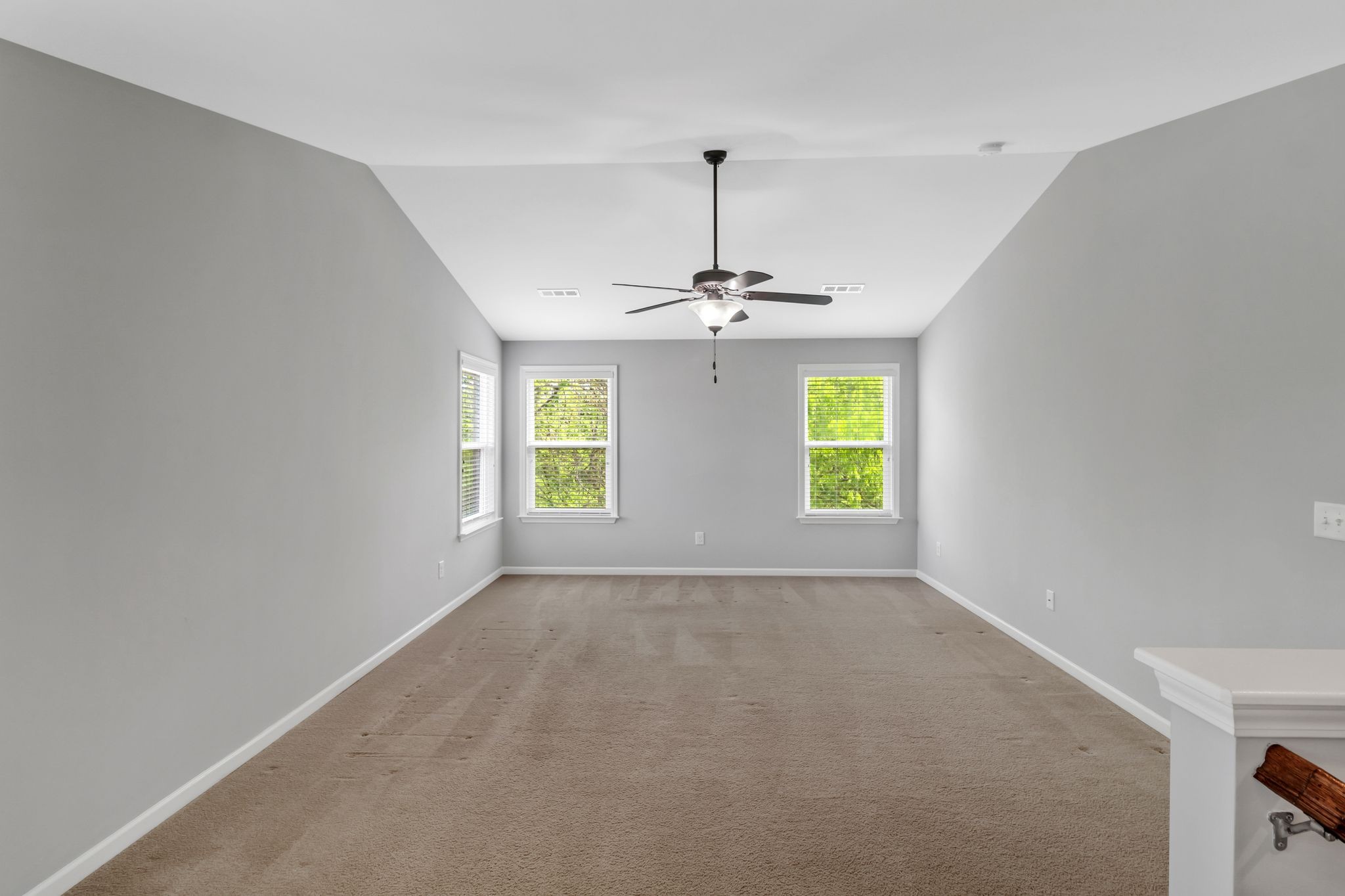7316 Sugarloaf Dr