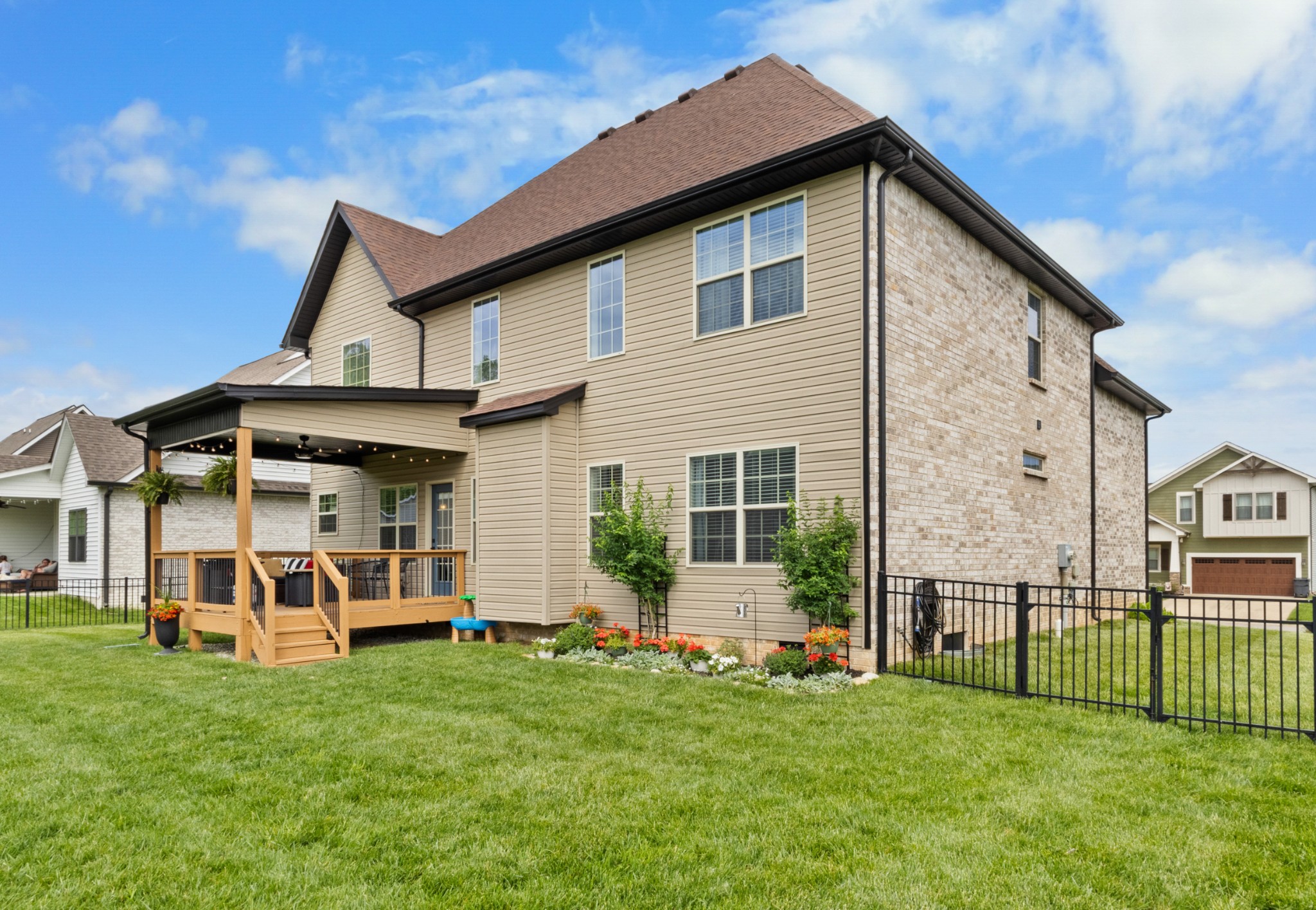 404 Barr Dr