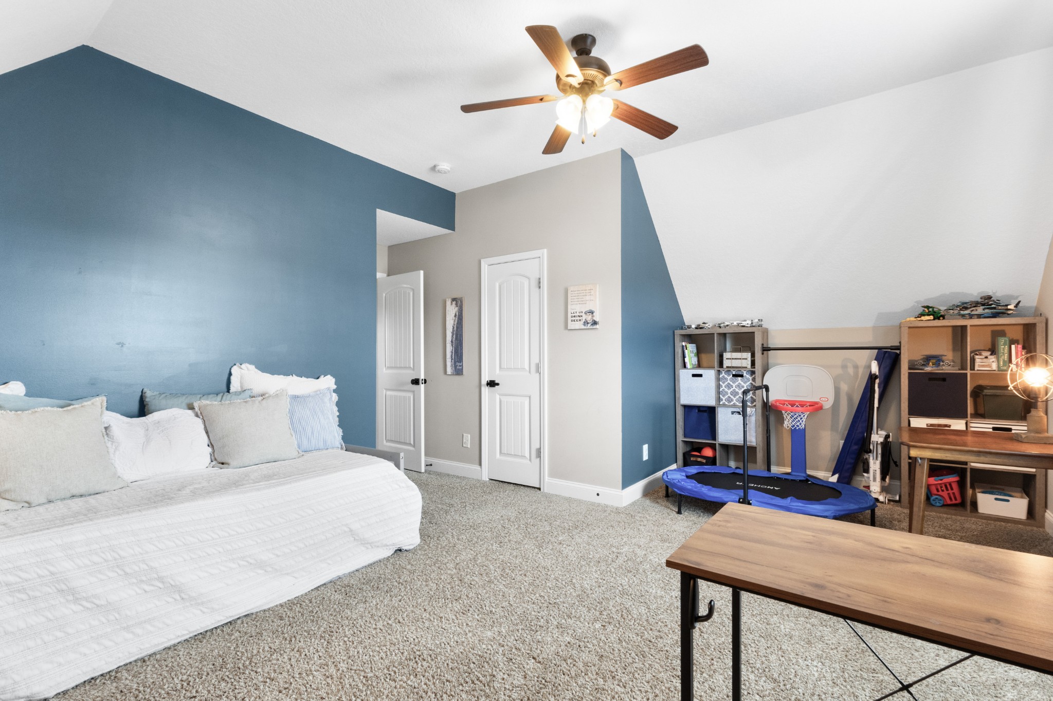 404 Barr Dr