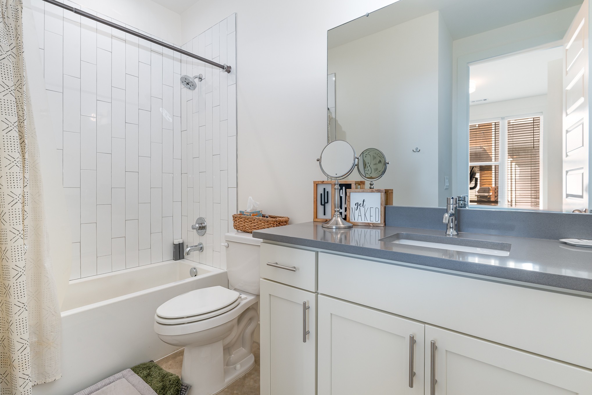 700 James Ave Unit: 24