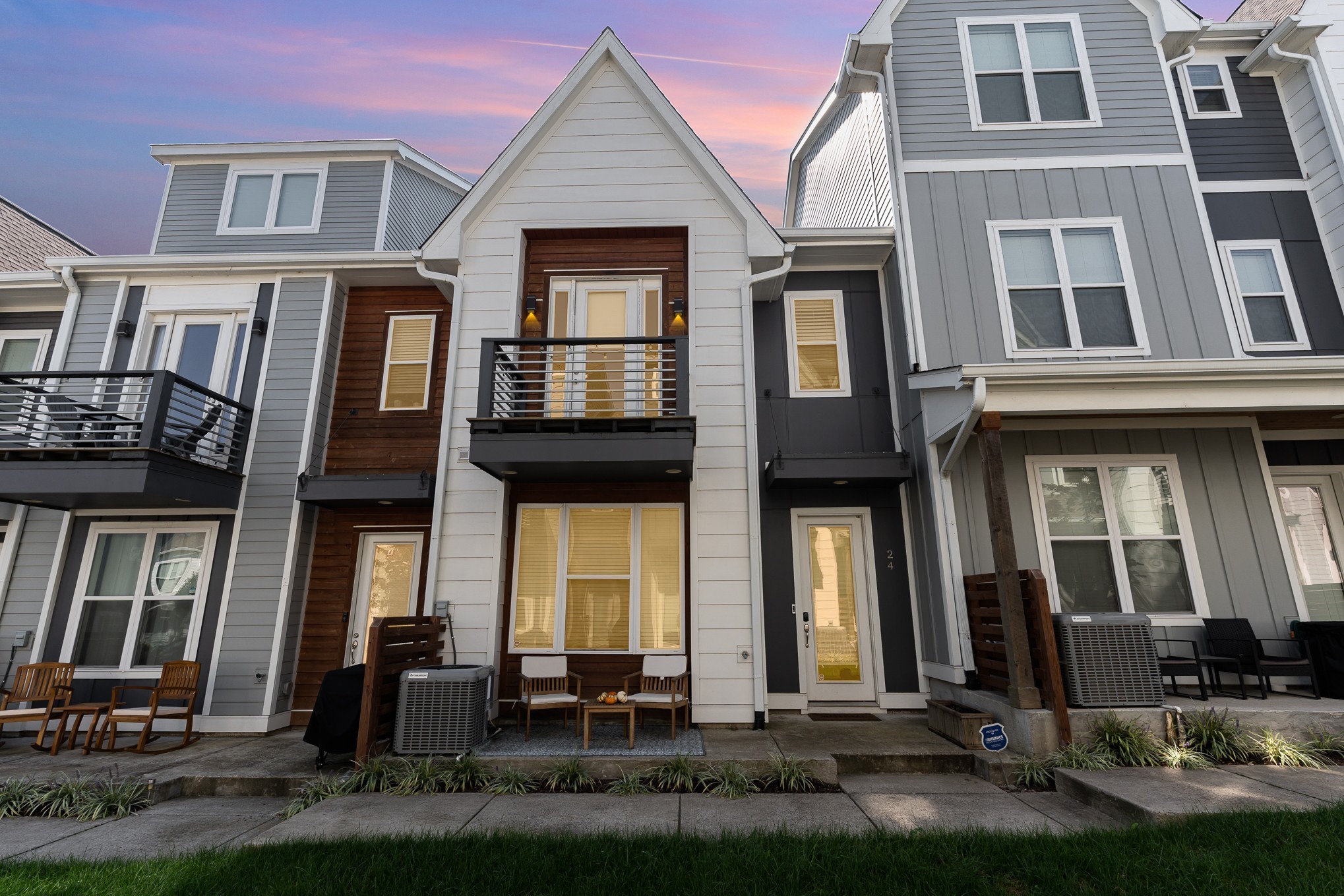 700 James Ave Unit: 24