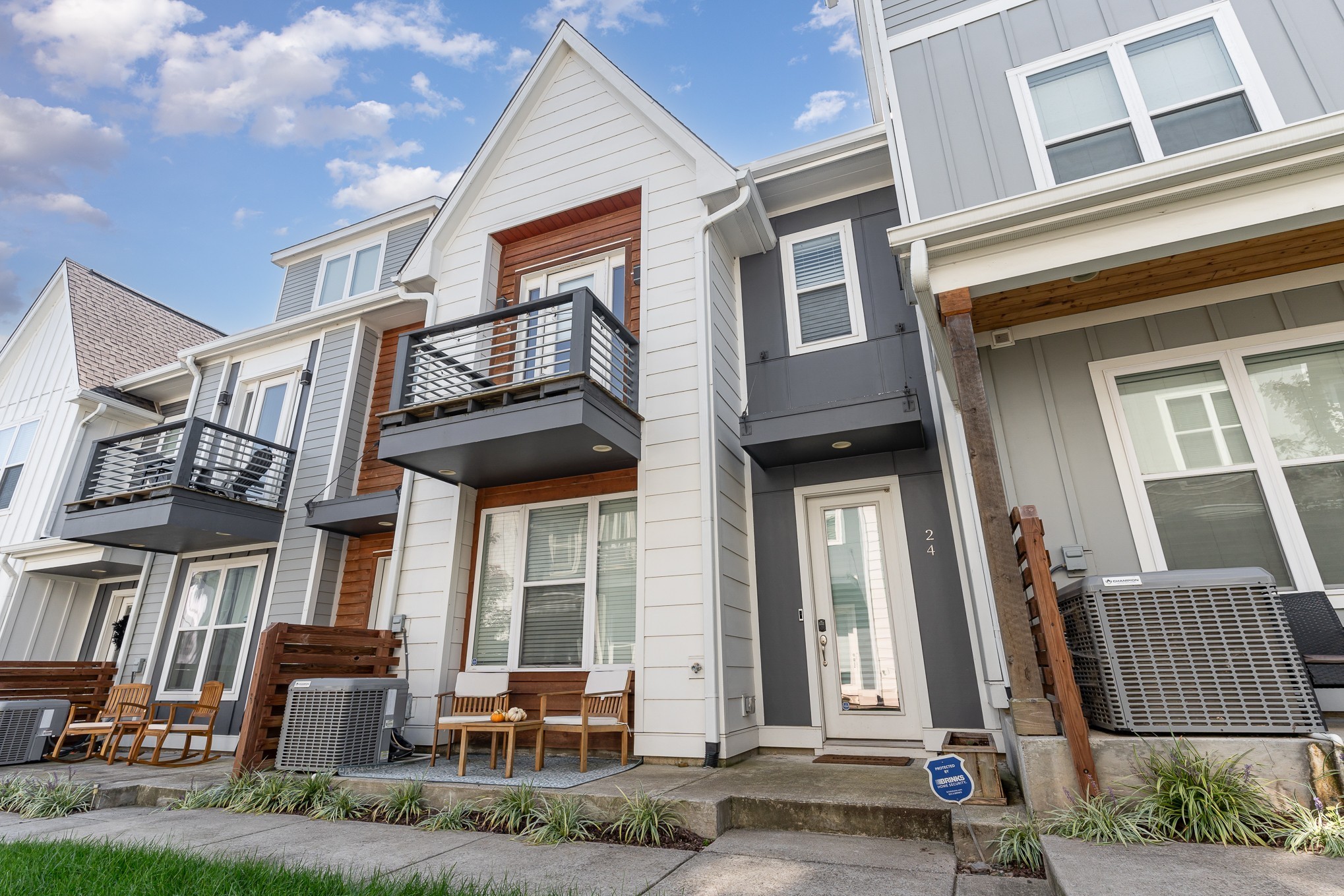 700 James Ave Unit: 24