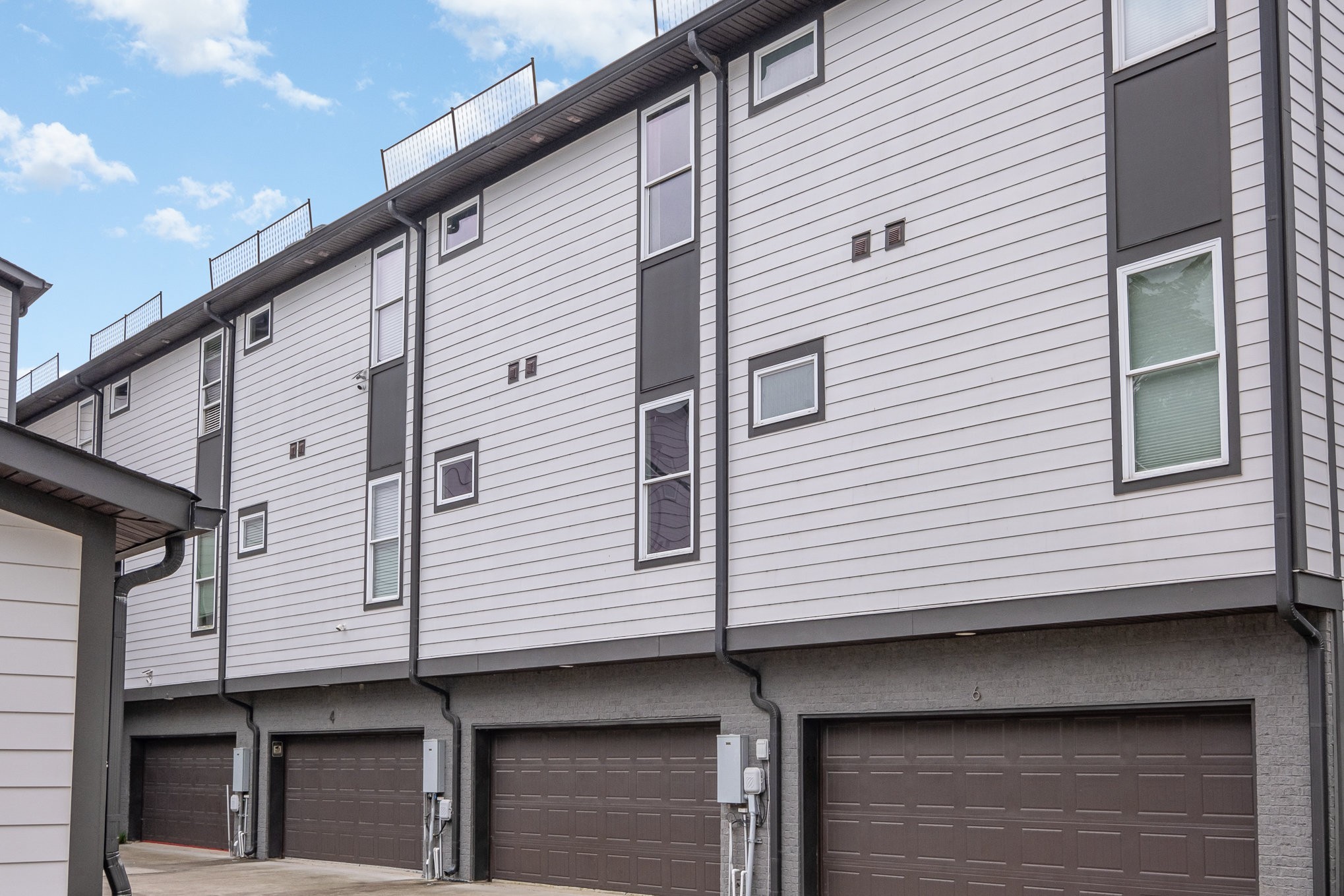 1106 Wade Ave Unit: 5