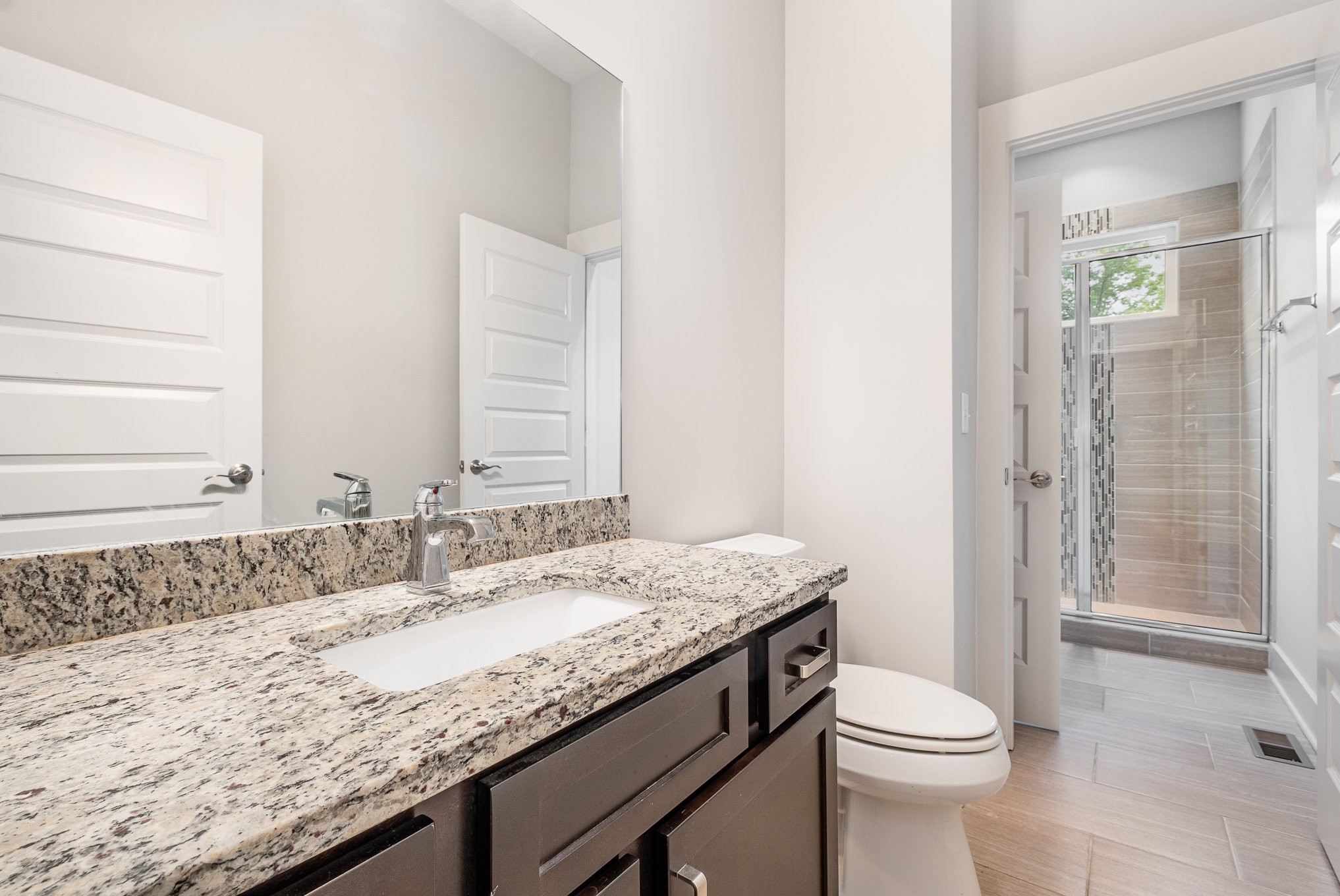 1106 Wade Ave Unit: 5