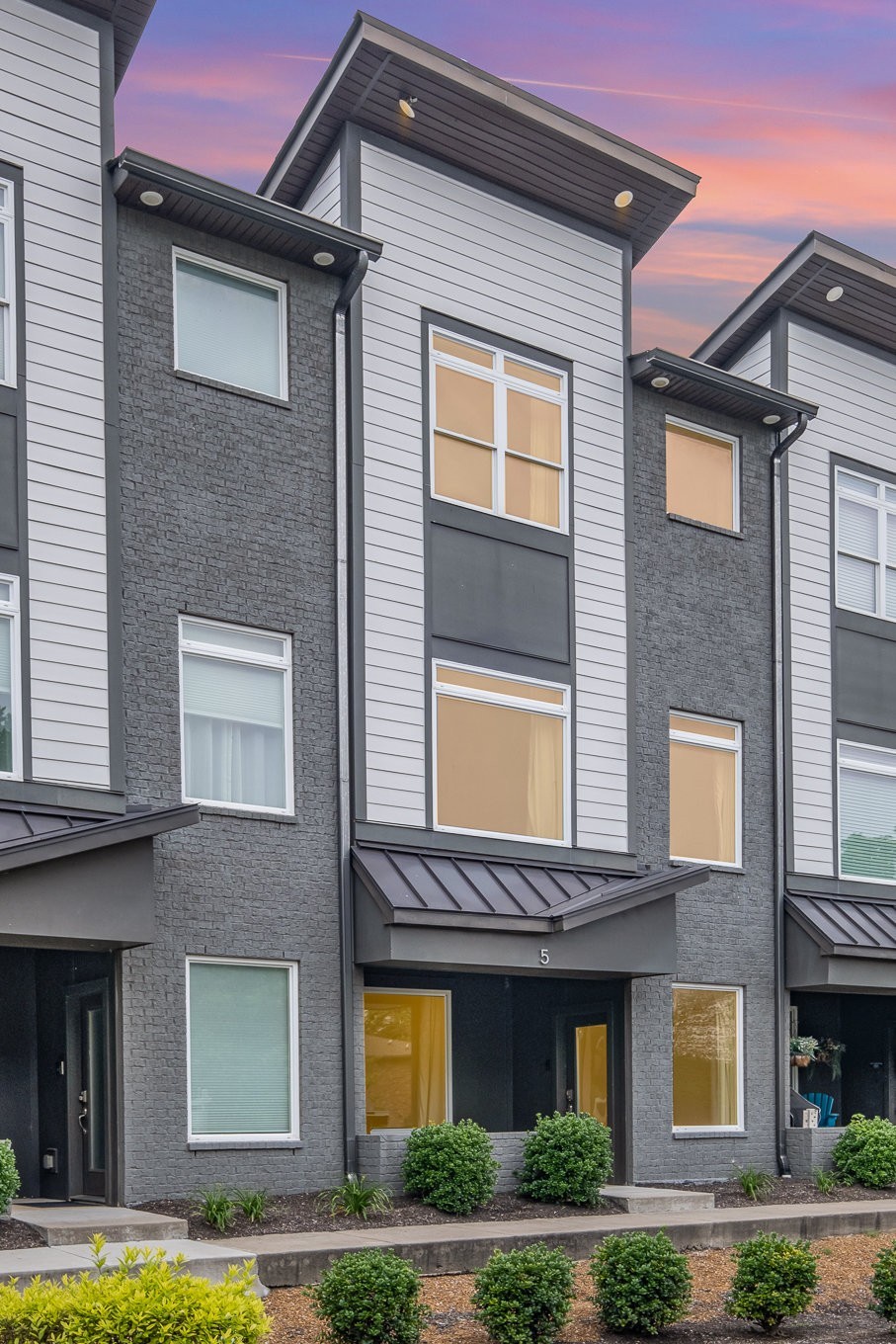 1106 Wade Ave Unit: 5