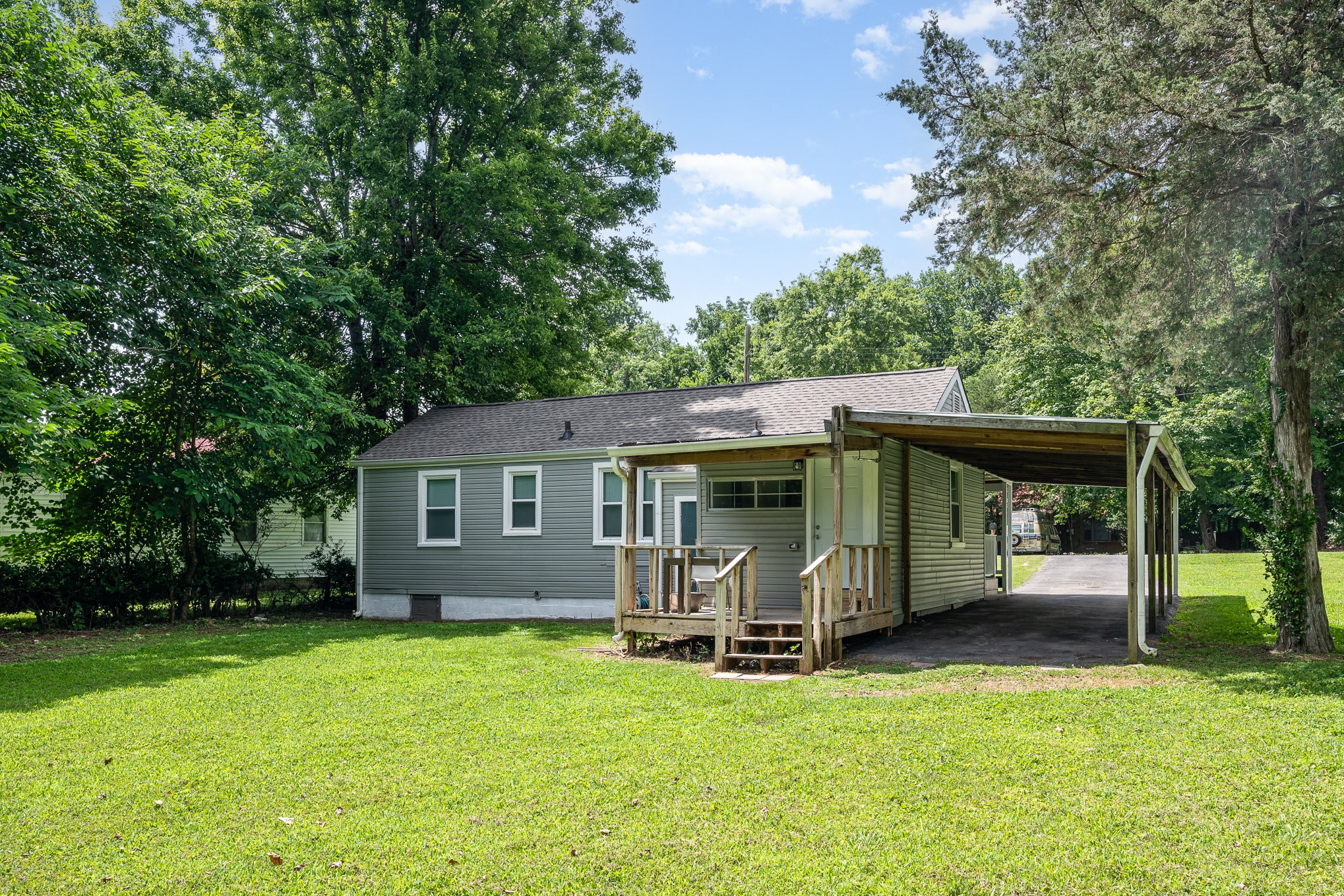 184 Empire Dr