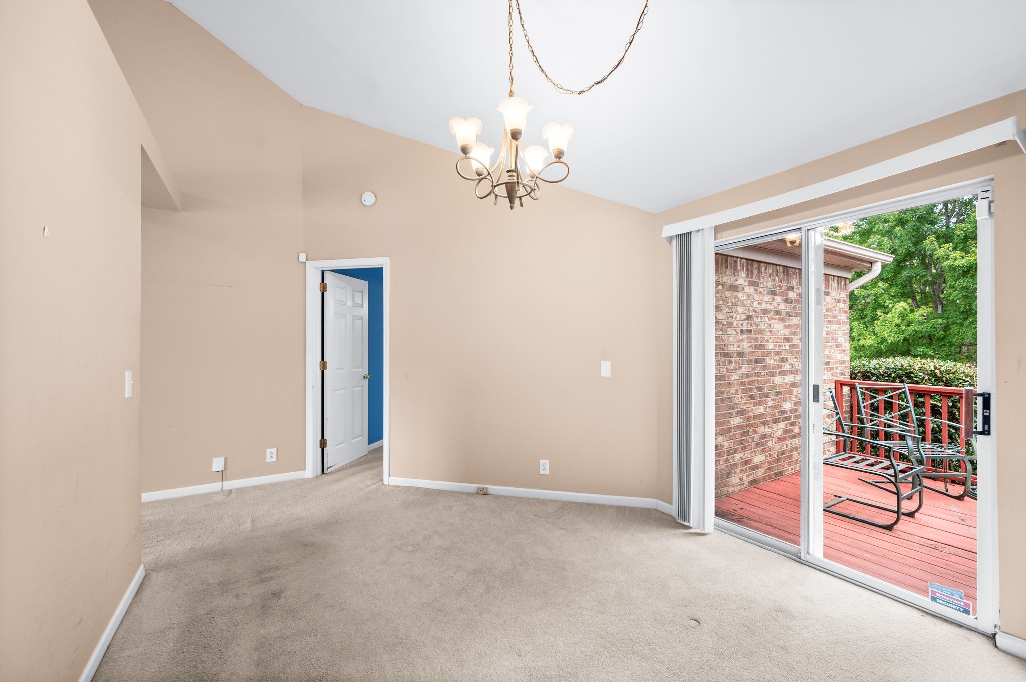 7948 Boone Trce