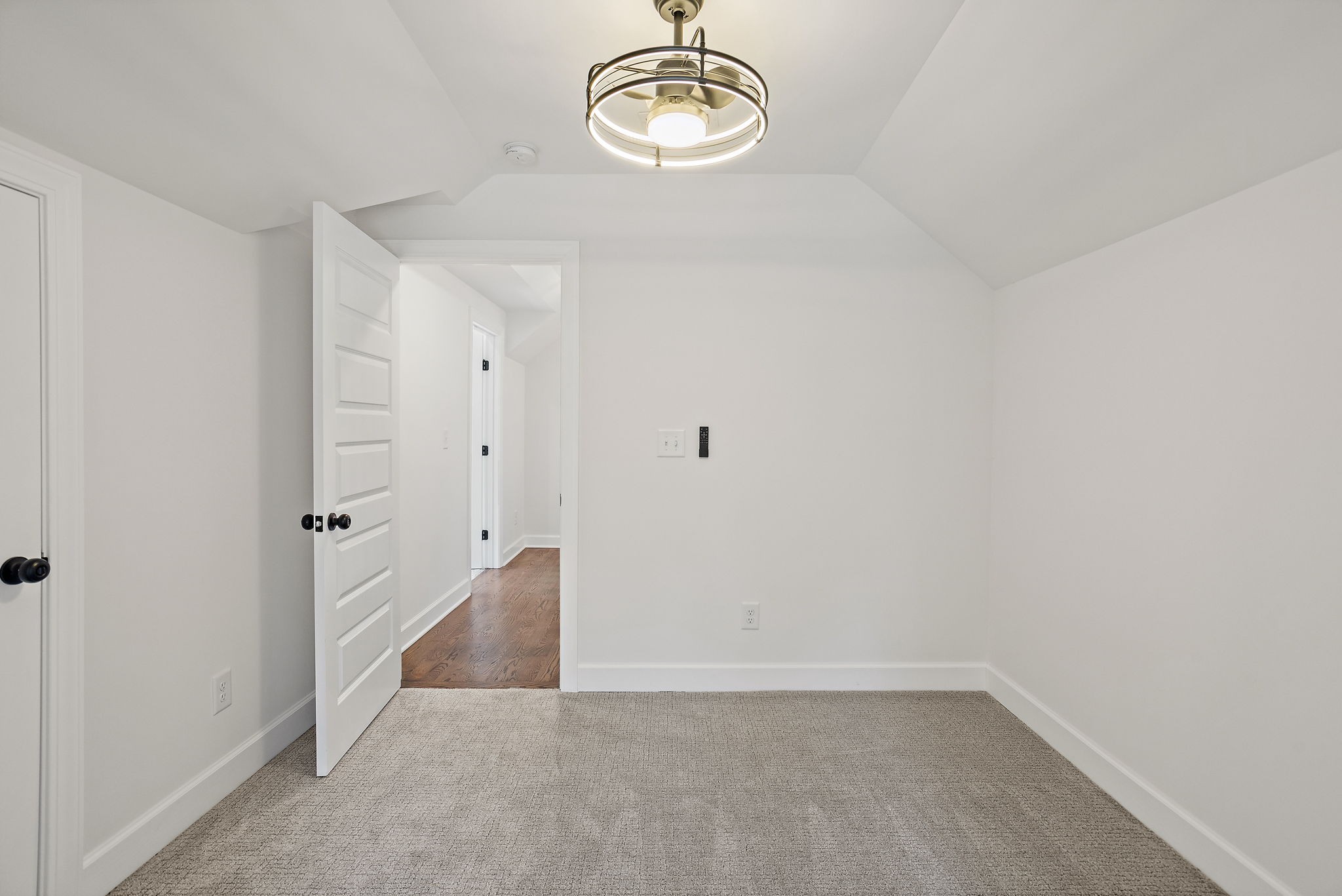 2109 Elliott Ave