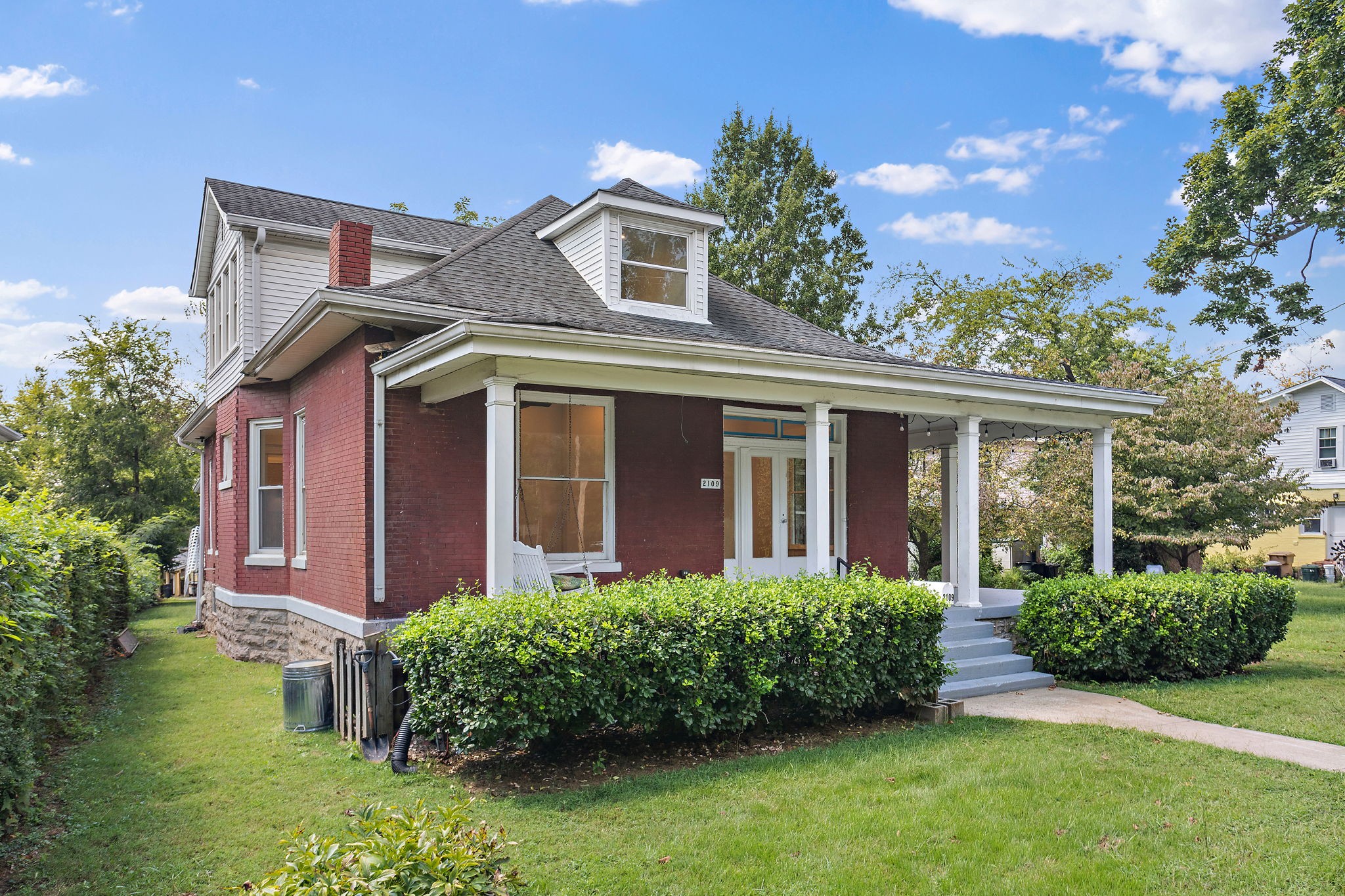 2109 Elliott Ave