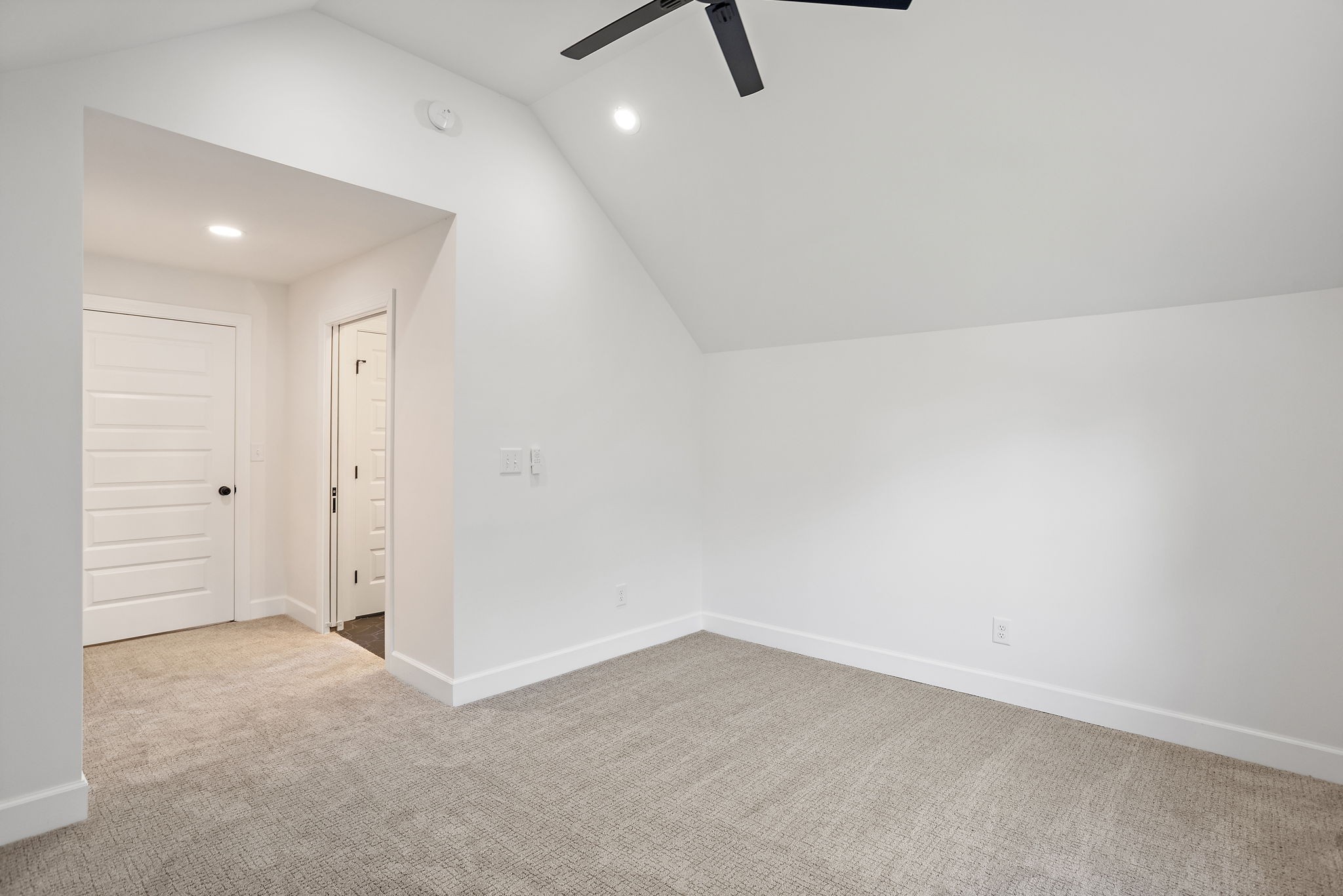2109 Elliott Ave