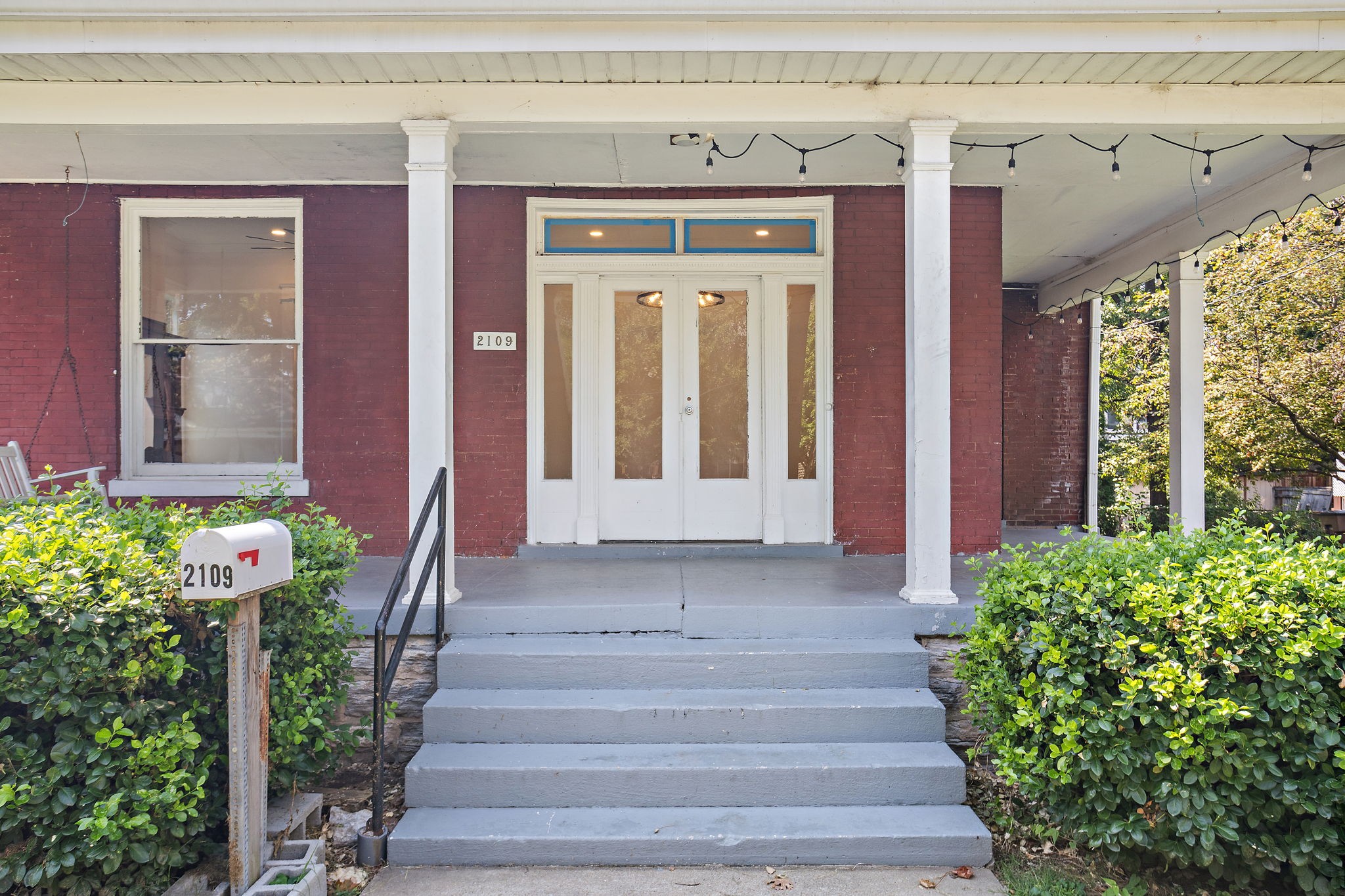 2109 Elliott Ave