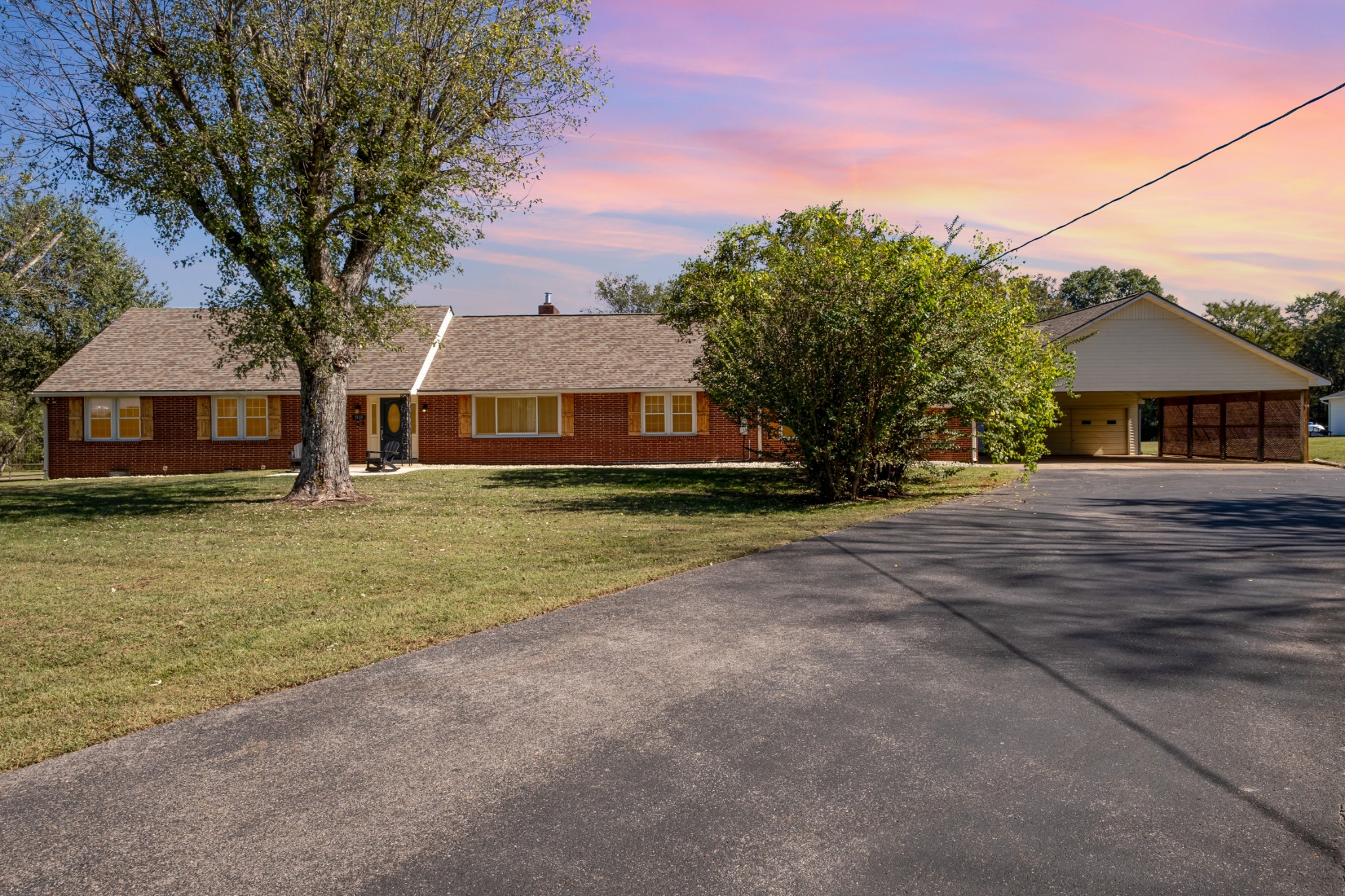 1108 Lakeview Dr