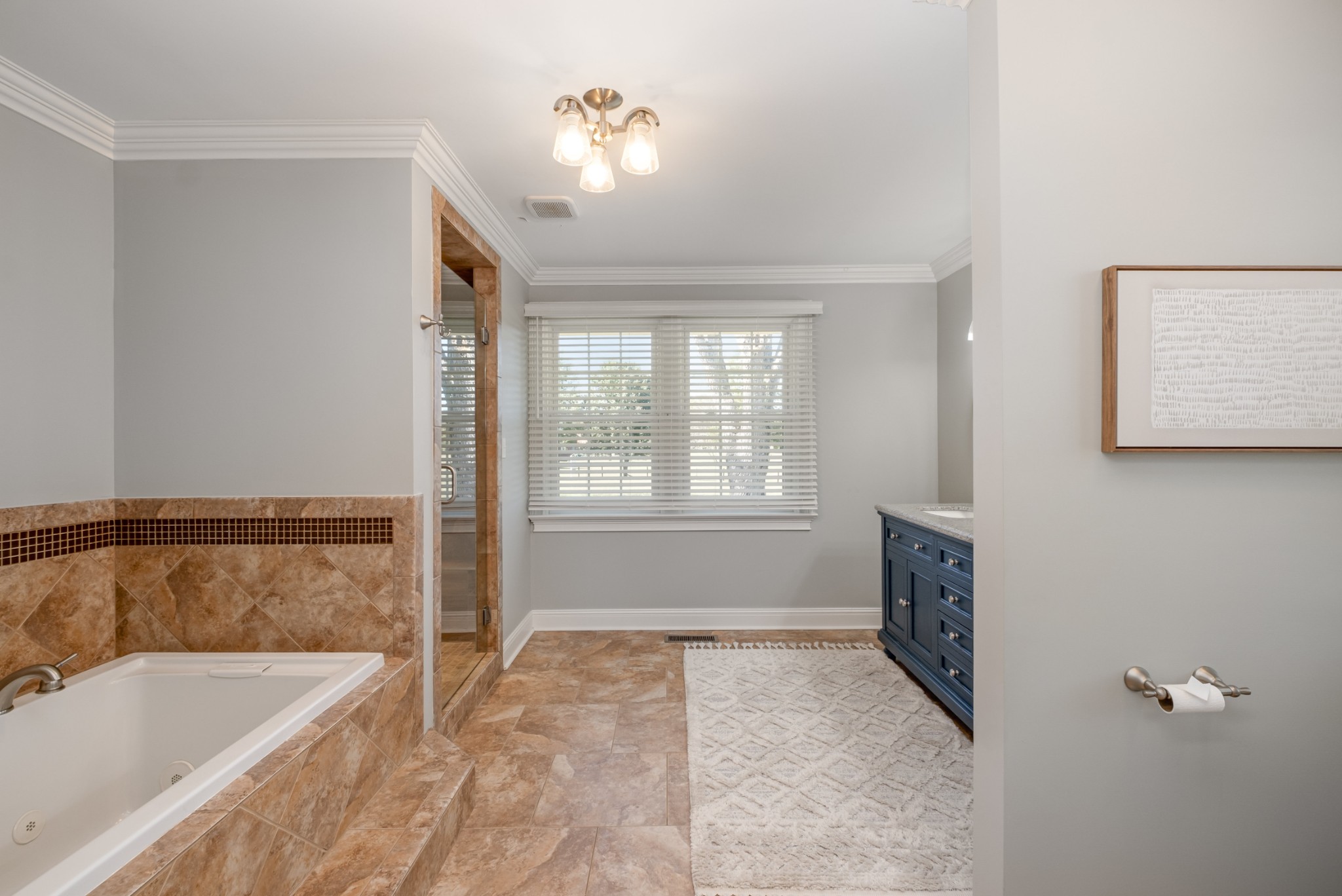 1108 Lakeview Dr