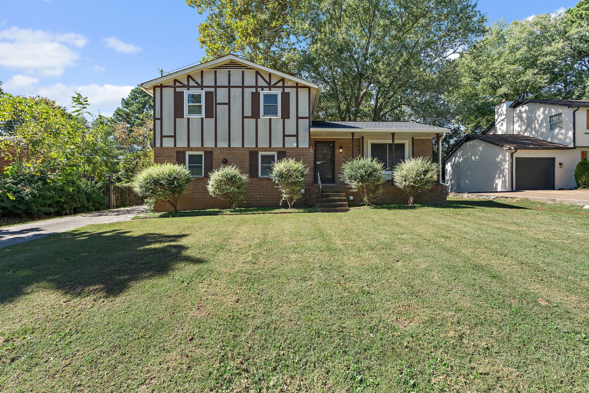416 Ocala Ct, N
