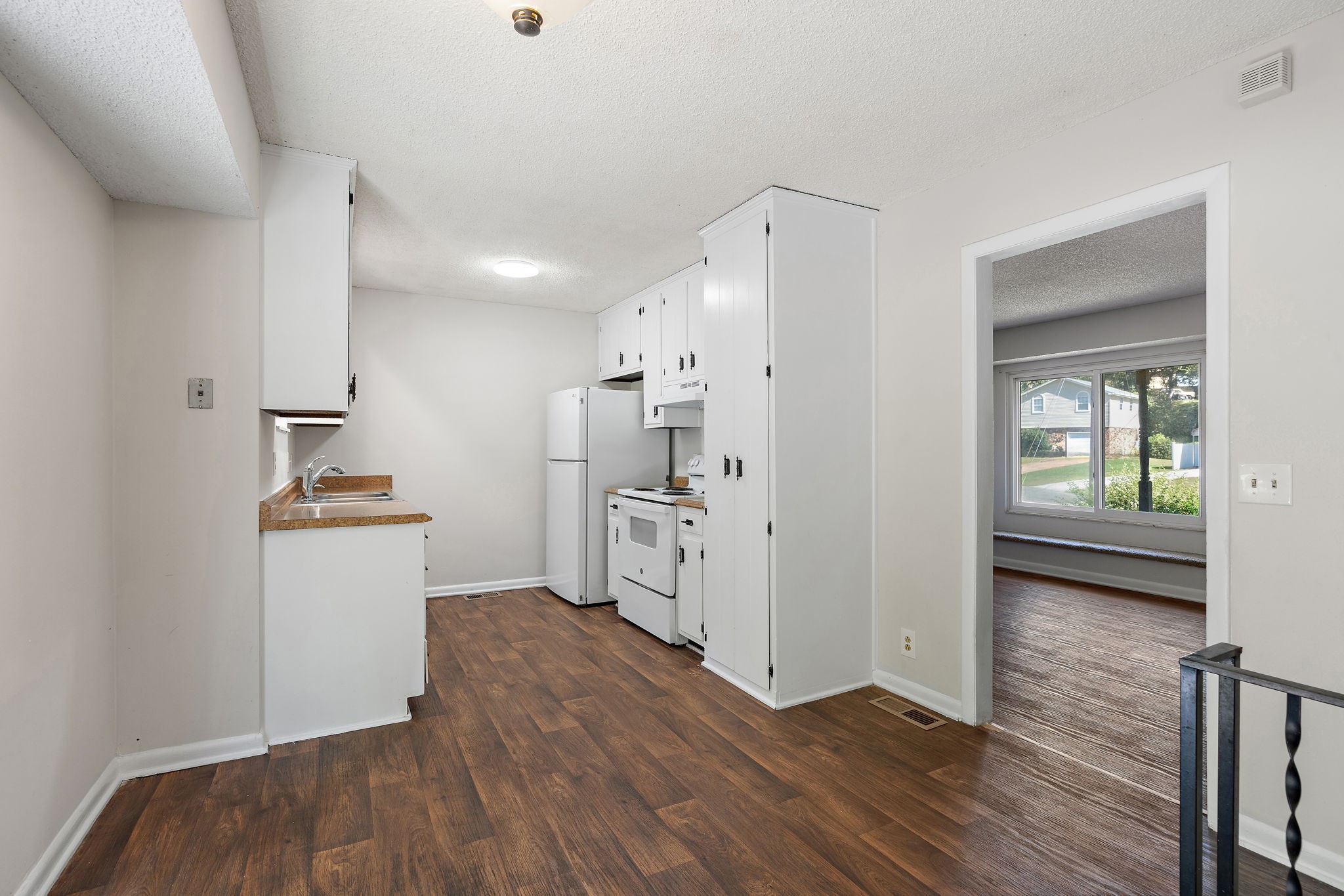 416 Ocala Ct, N