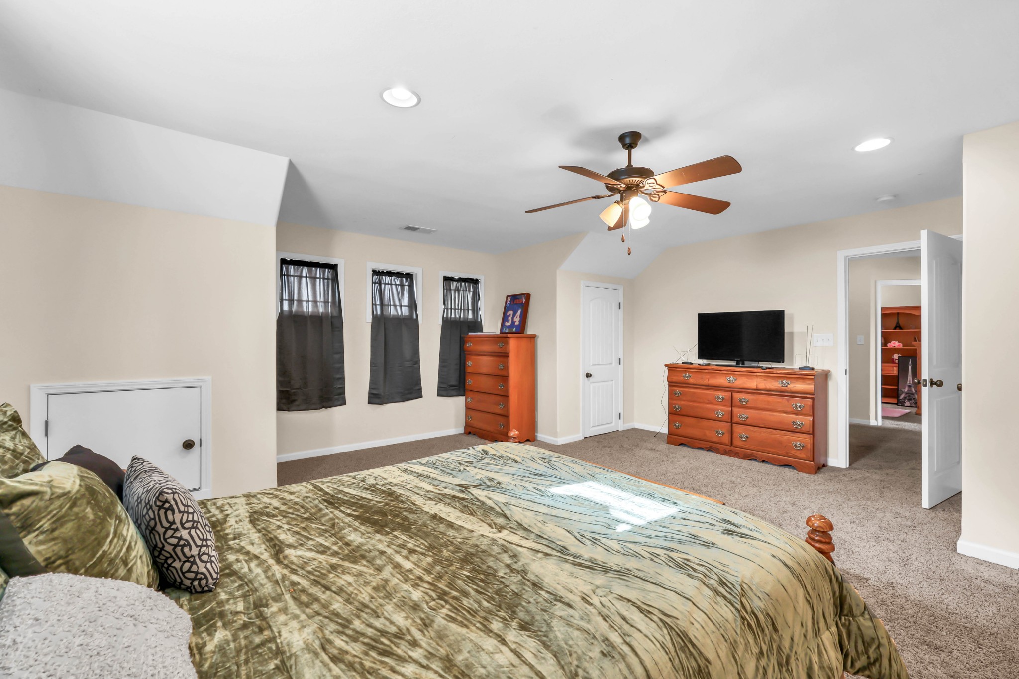 3341 Franklin Meadows Way