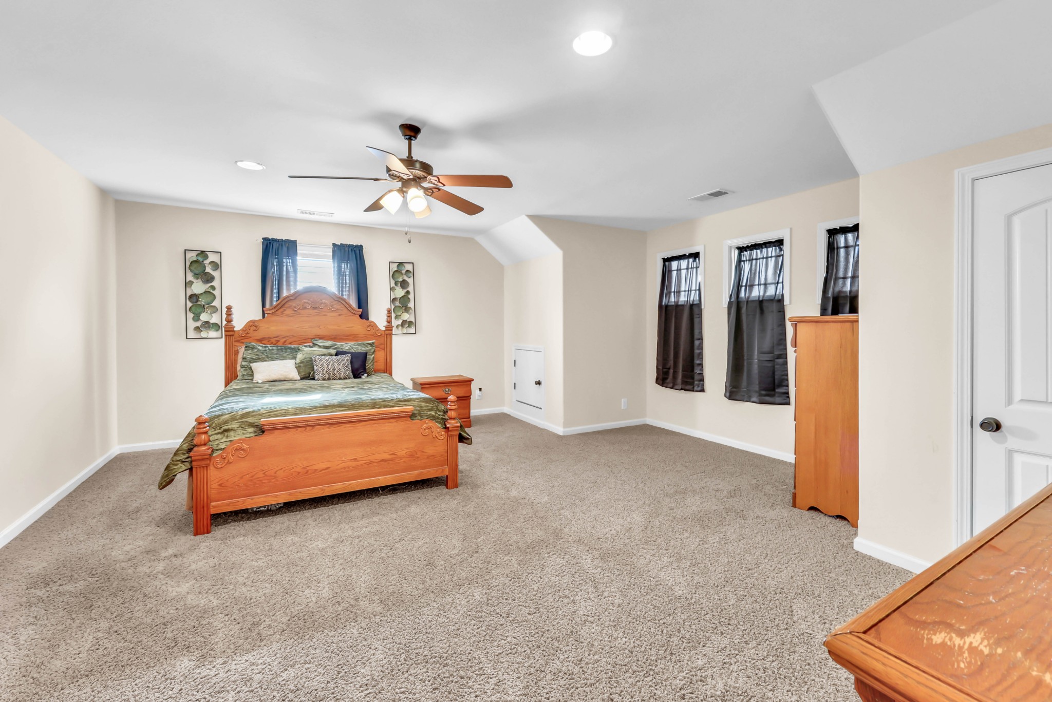 3341 Franklin Meadows Way