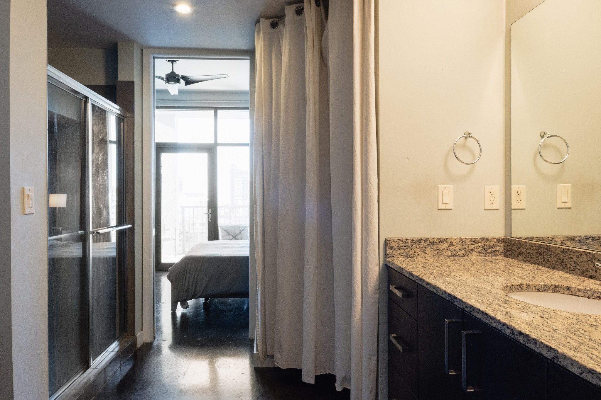 1510 Demonbreun St Unit: 910