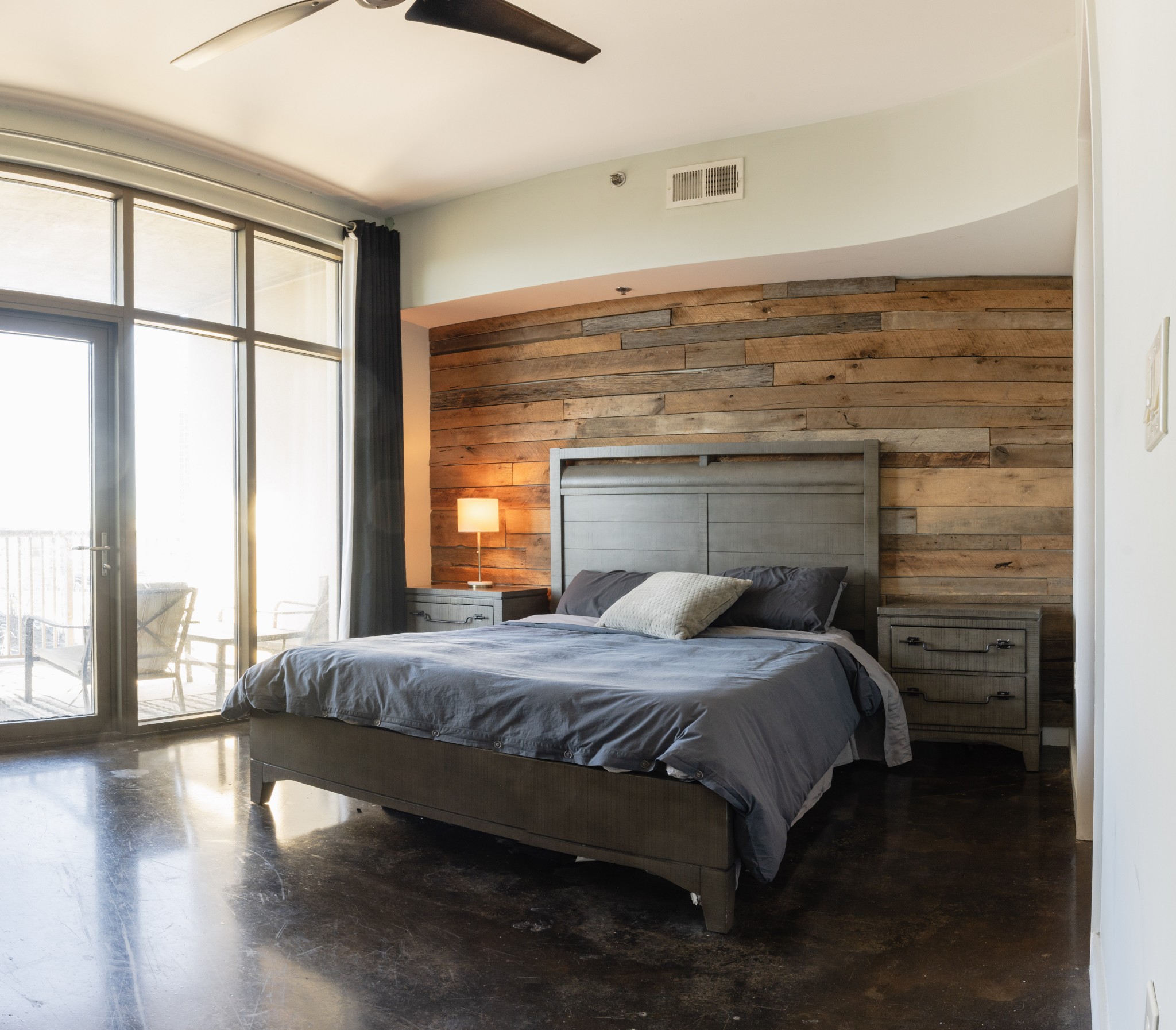 1510 Demonbreun St Unit: 910