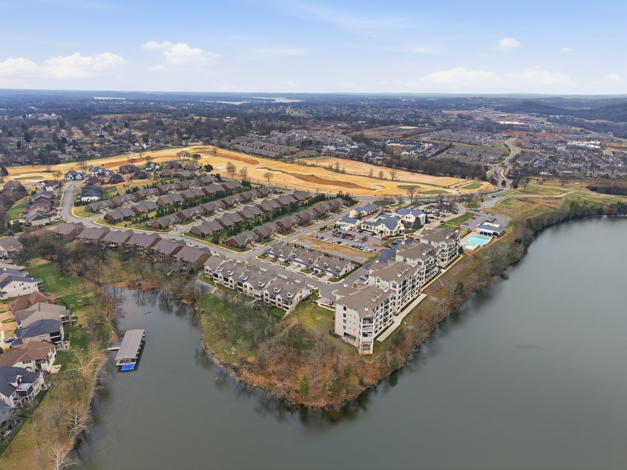 1024 Club View Drive Unit: B301