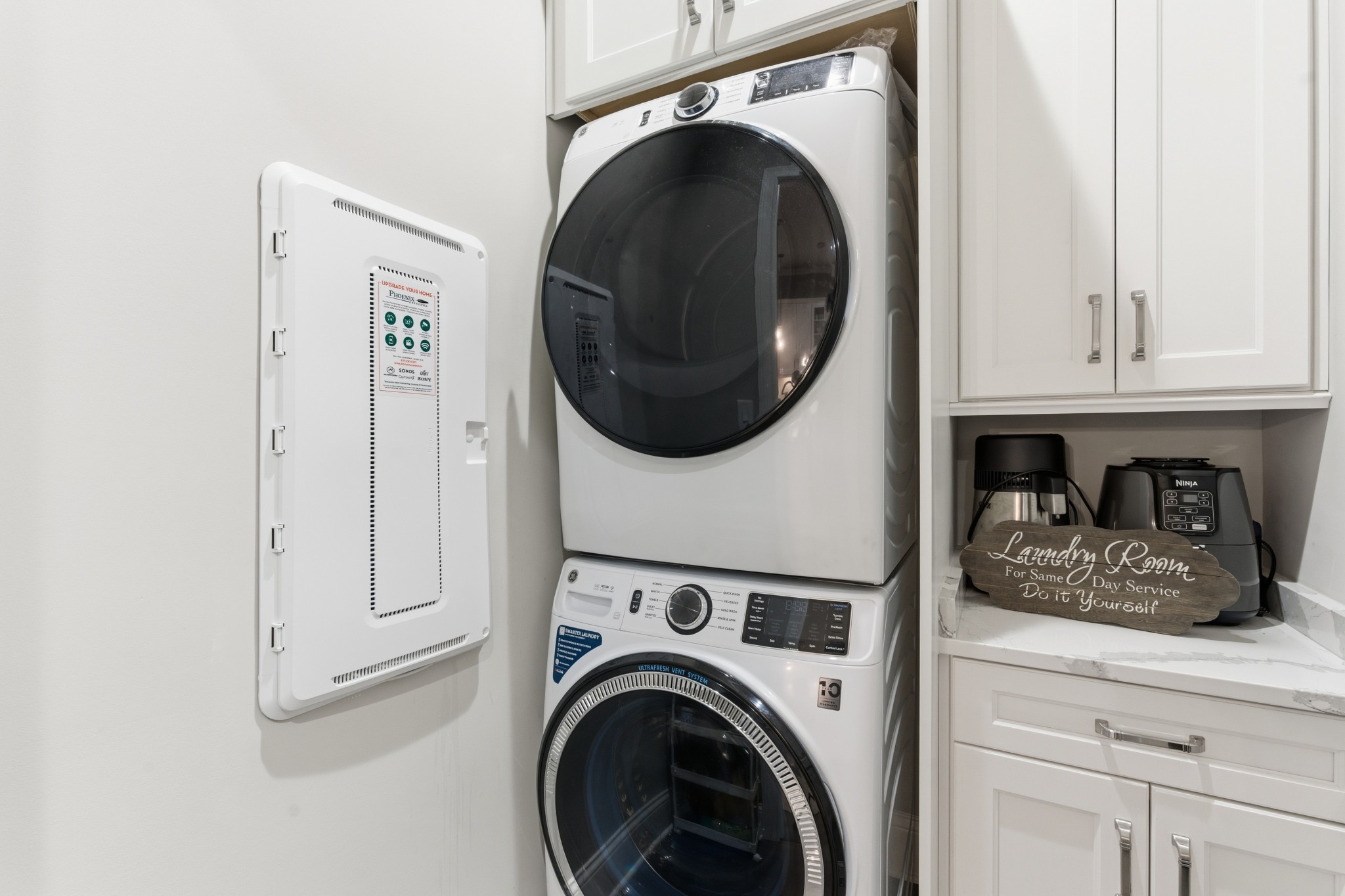 1024 Club View Drive Unit: B301