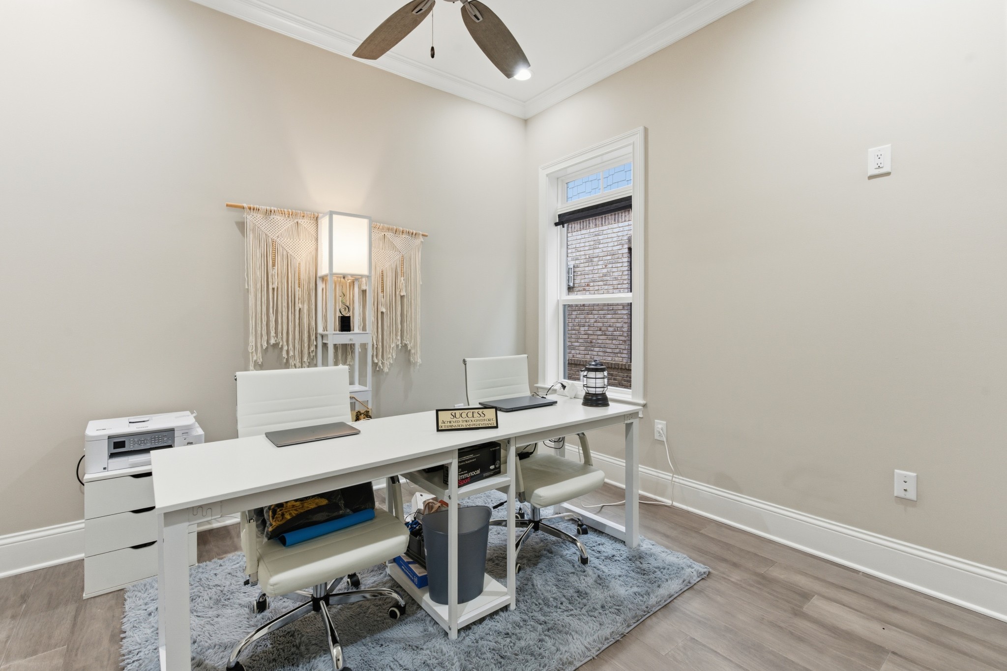 1024 Club View Drive Unit: B301