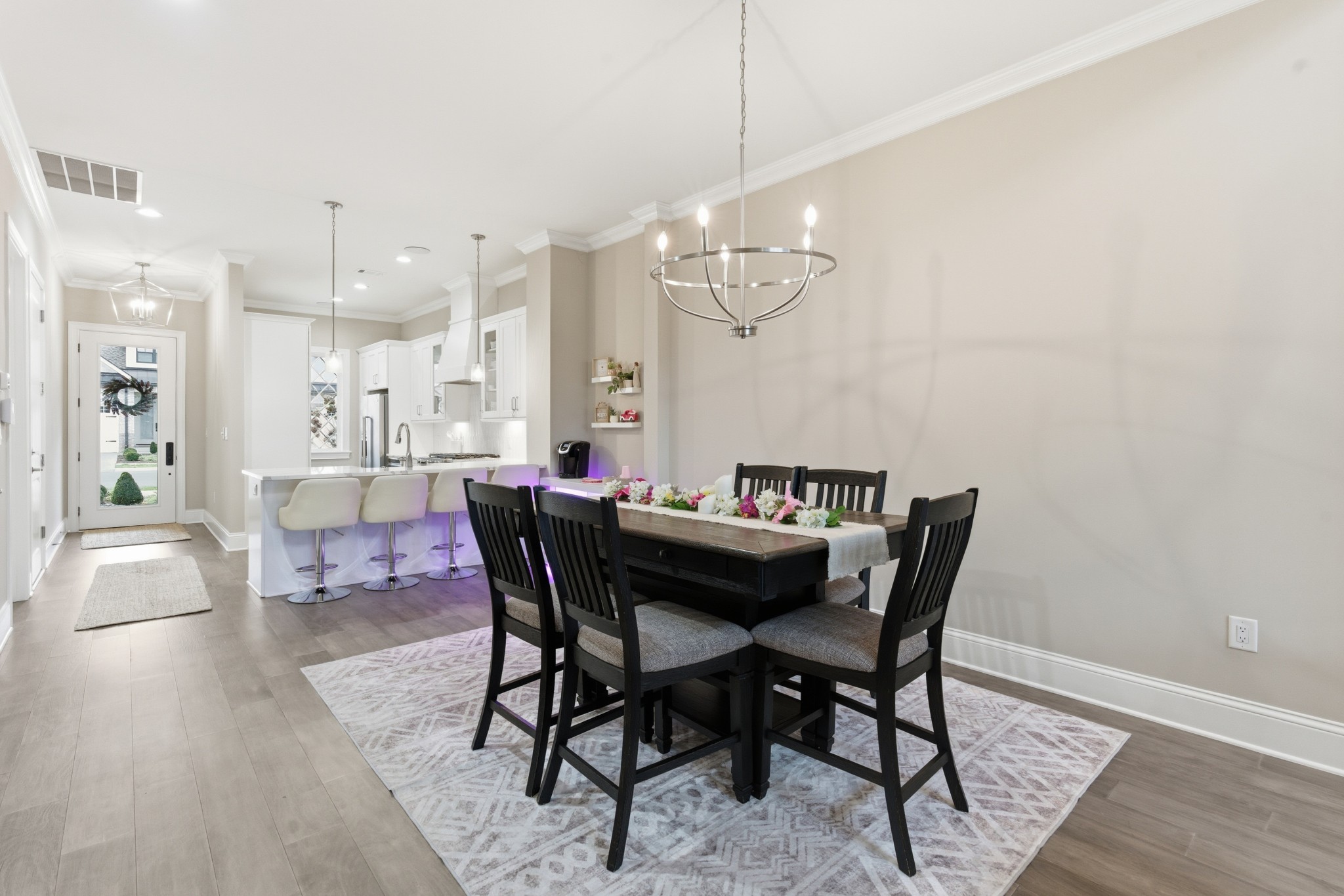 1024 Club View Drive Unit: B301