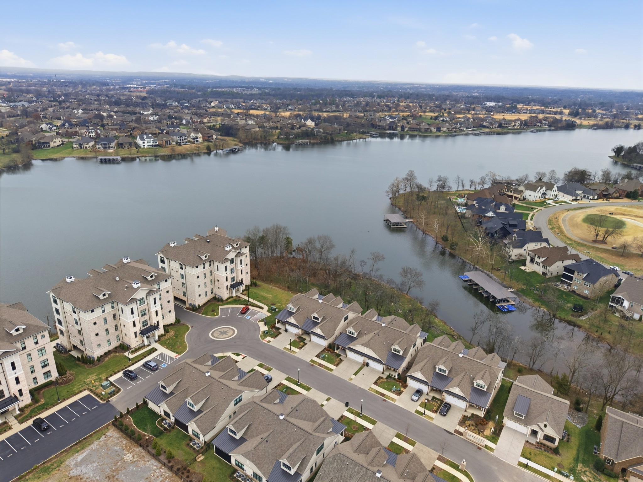 1024 Club View Drive Unit: B301